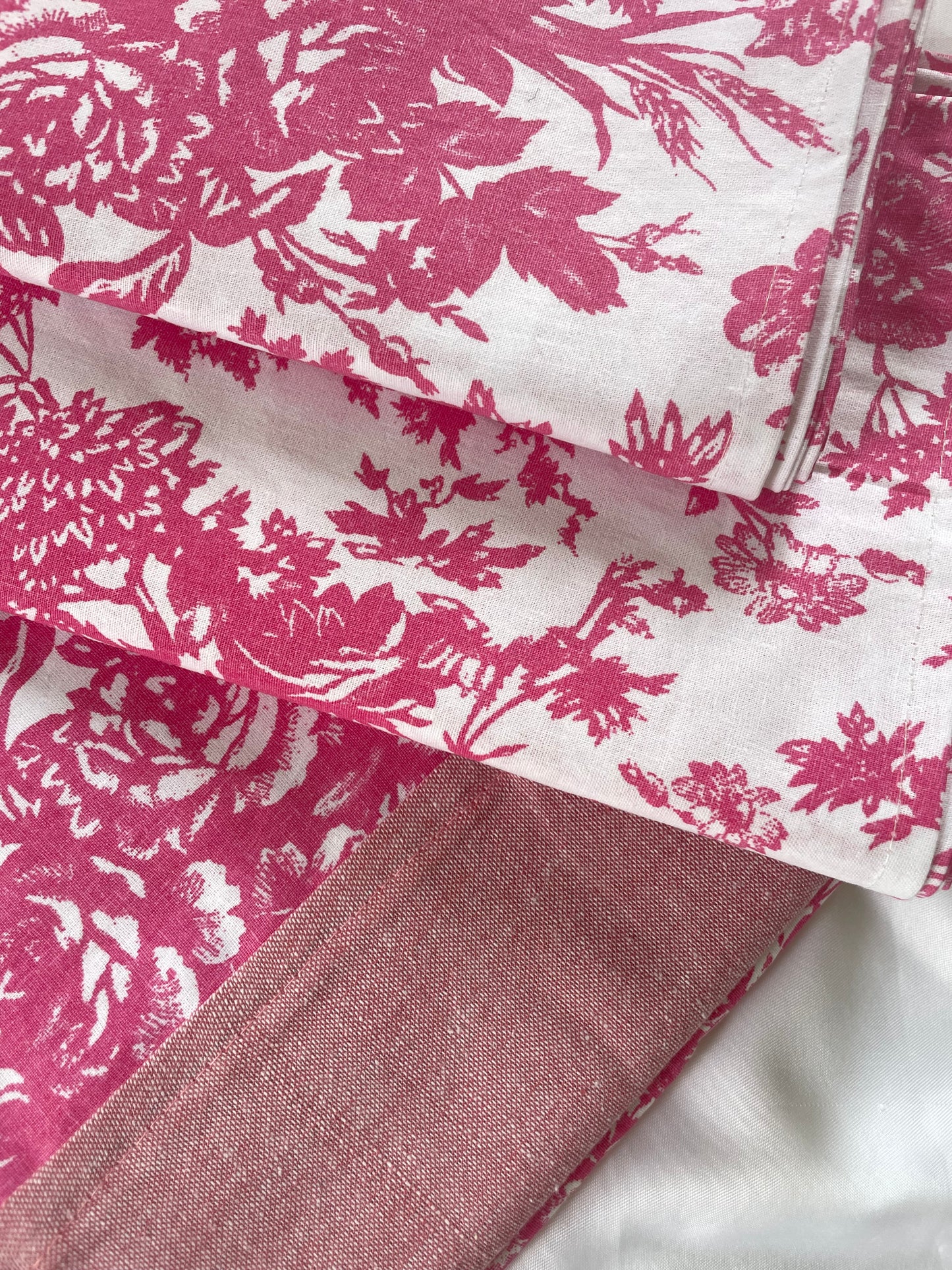 Pink Floral Queen Size bedspread 90x100 inches
