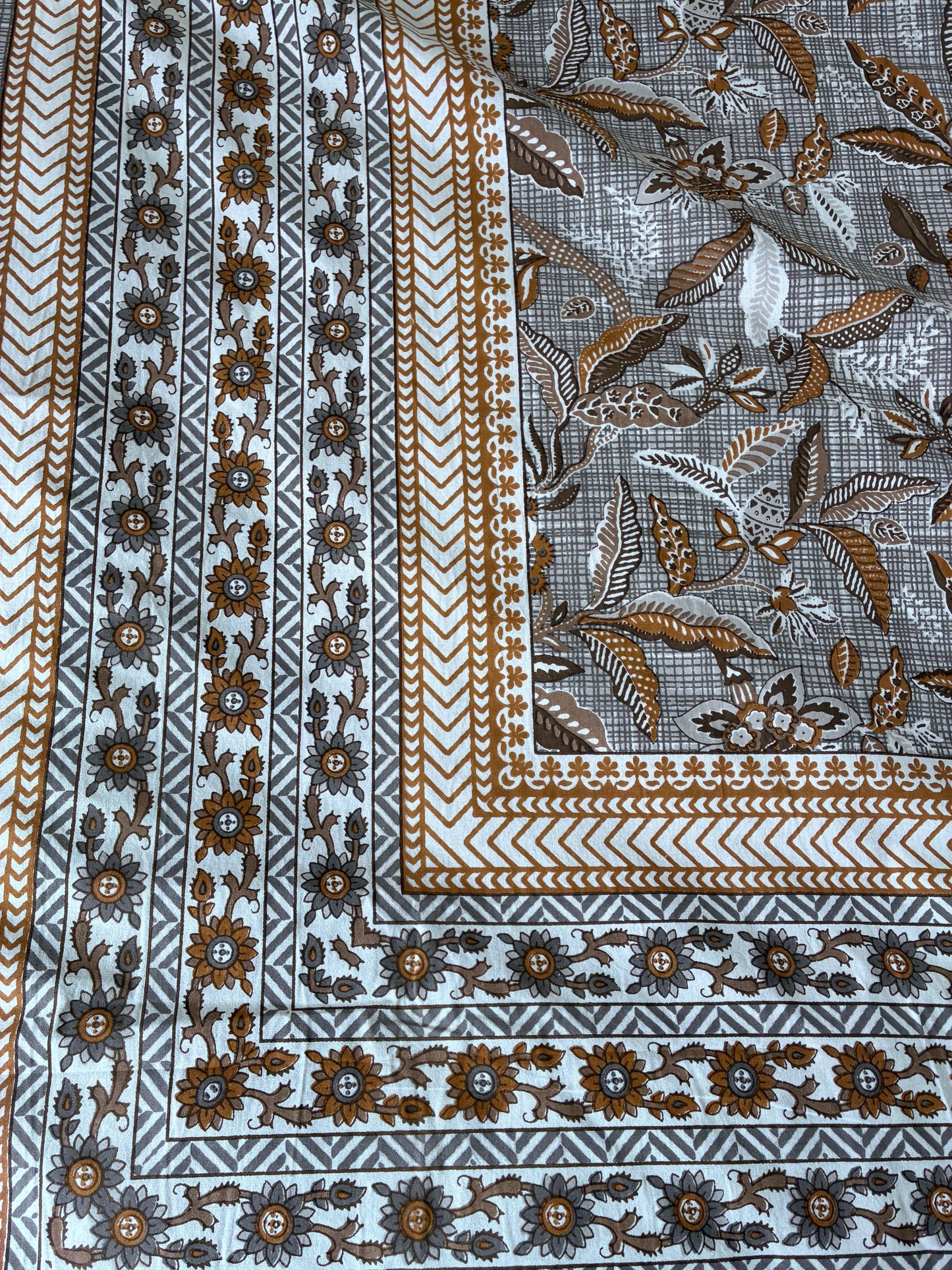 Brown King Size Bedspread 108x108 inches