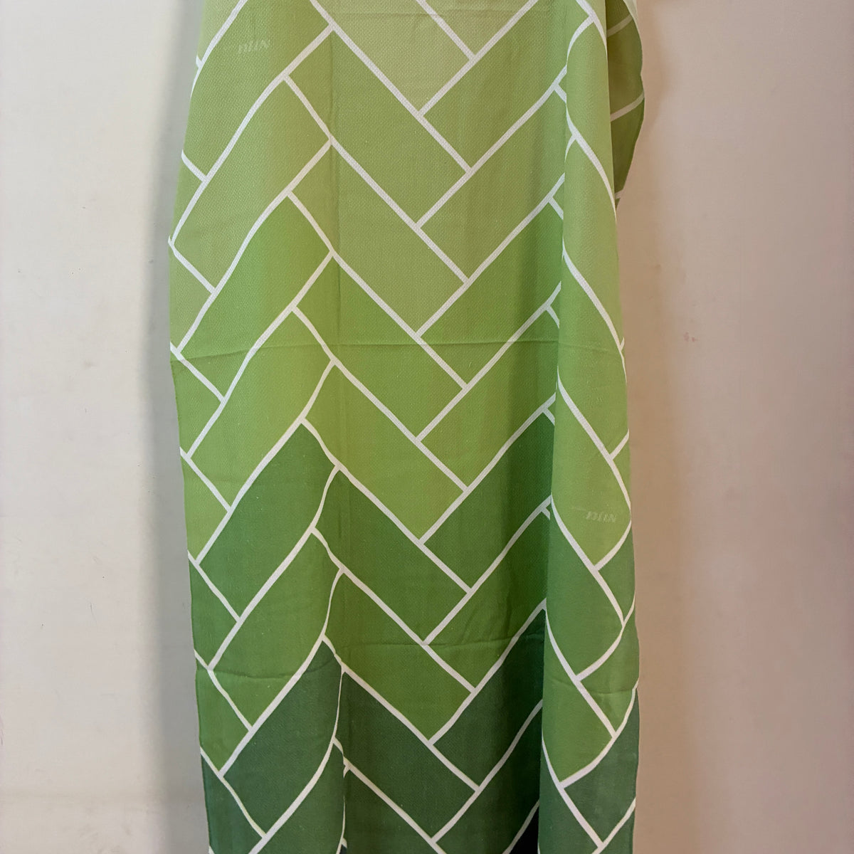 Green Abstract printed Cotton Bath Towels