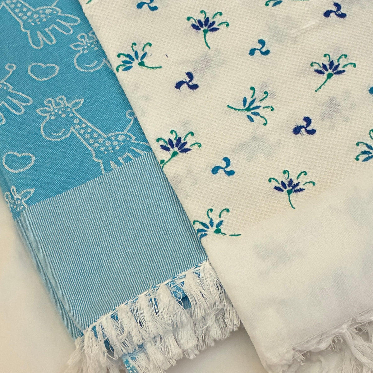 Blue Giraffe Cotton Single Blanket with Free Towel