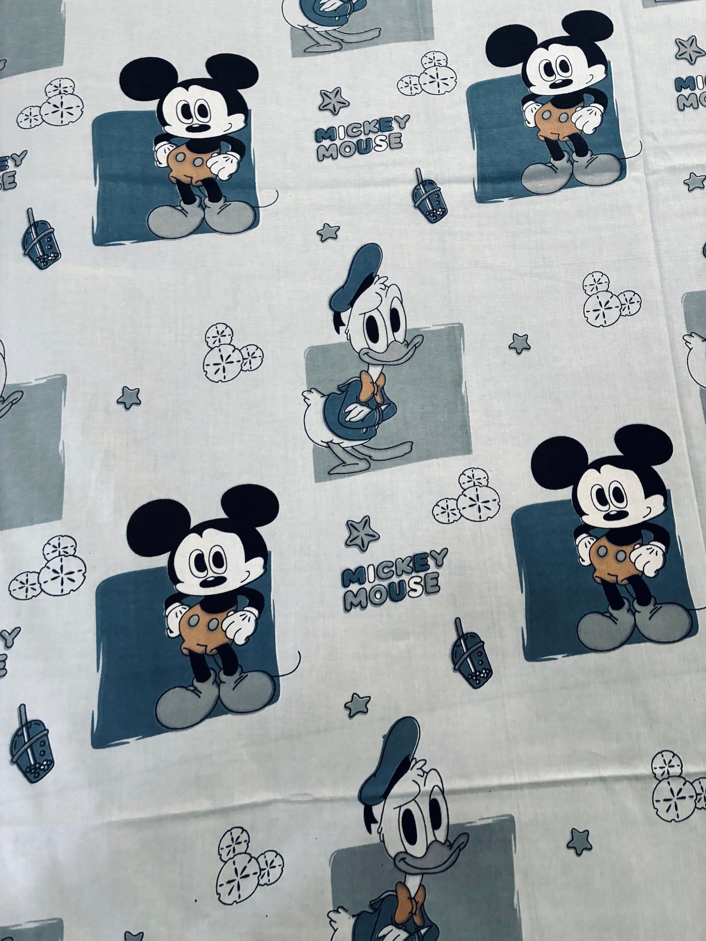 Mickey Mouse Kids Queen Bedspread 90x100 in
