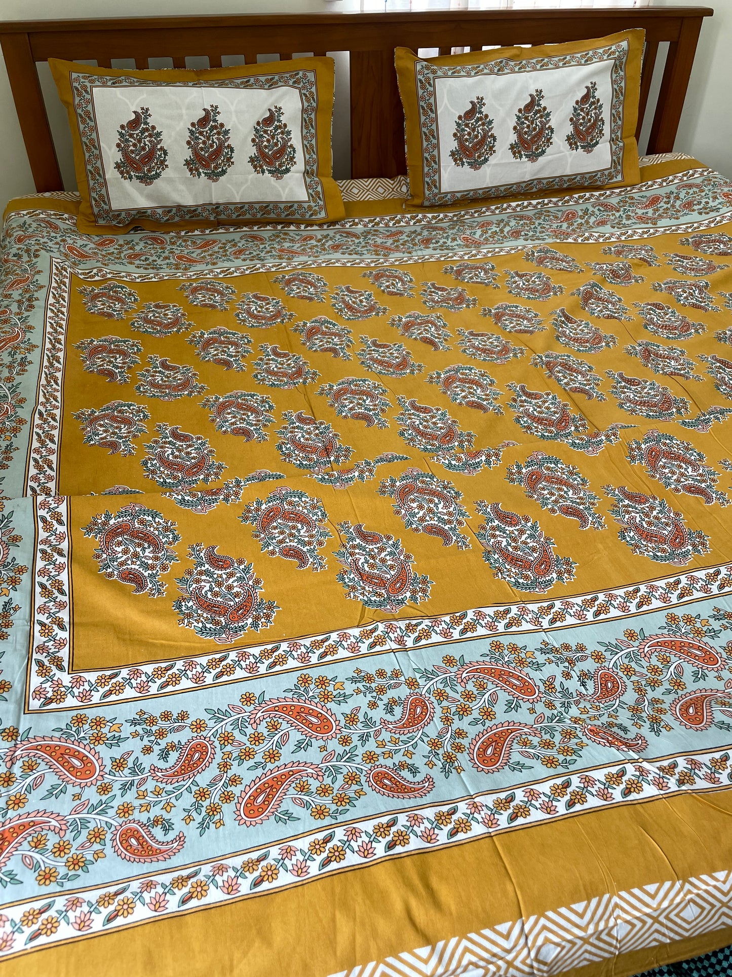 Super King Size Bedspread 120x 120 inches
