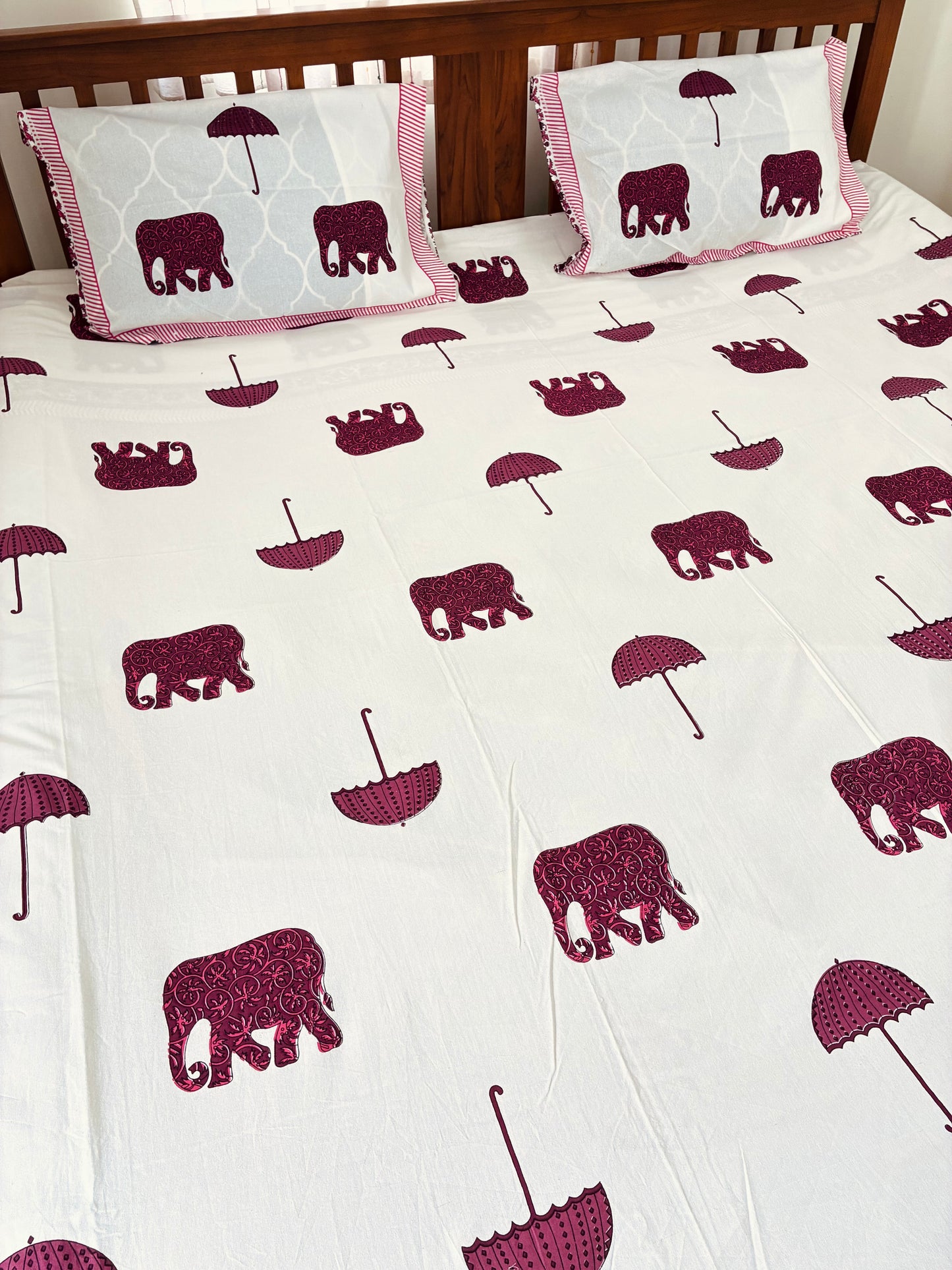 Premium Red Elephant Print King Size Cotton Bedspread 108 x 108 in