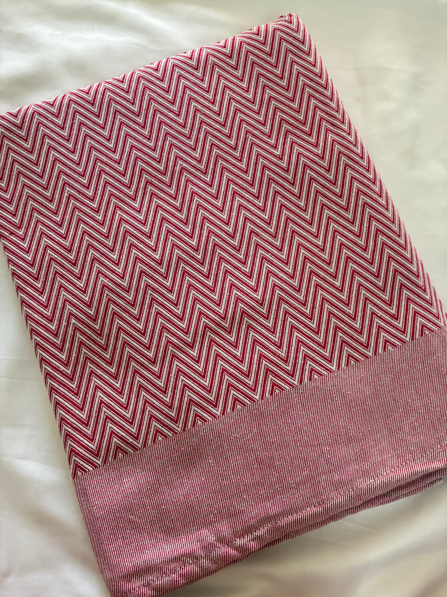 Herringbone Single Size Cotton Blanket / Throw