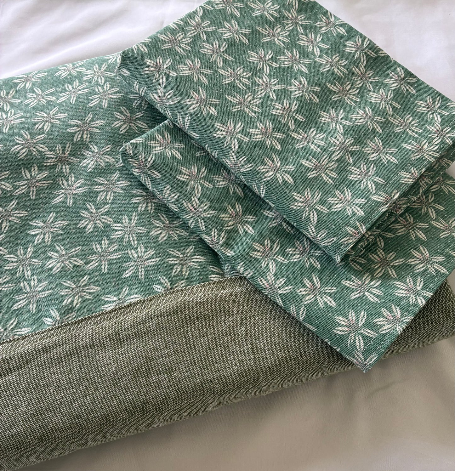 Floral King Size Cotton Bedspread 100x110 in