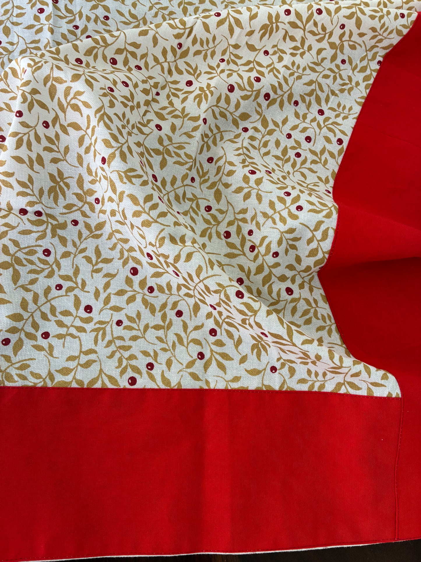 Leaf Print 4 Seater Table Covers