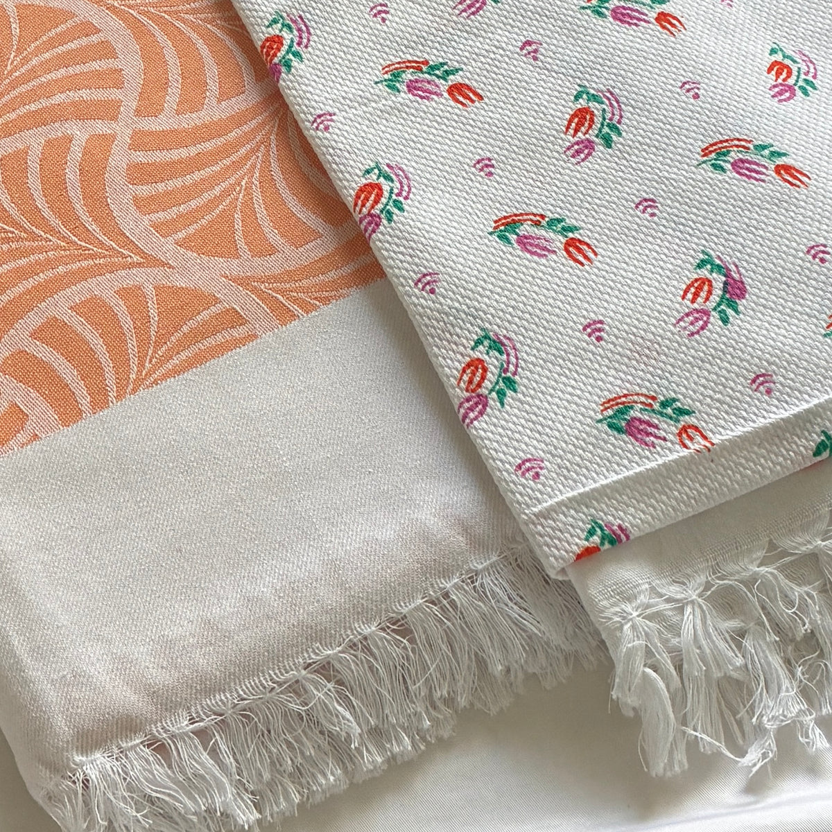 Cotton Single Blanket with Free Towel