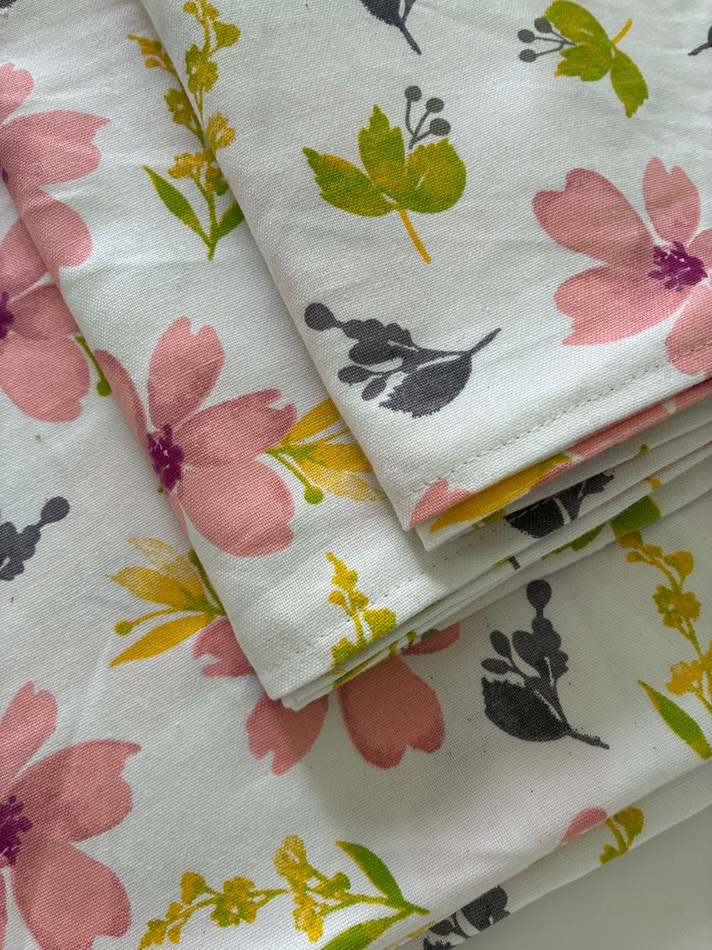Floral Single Size Cotton Bedspread with 2 Pillow covers 60 x 90 in