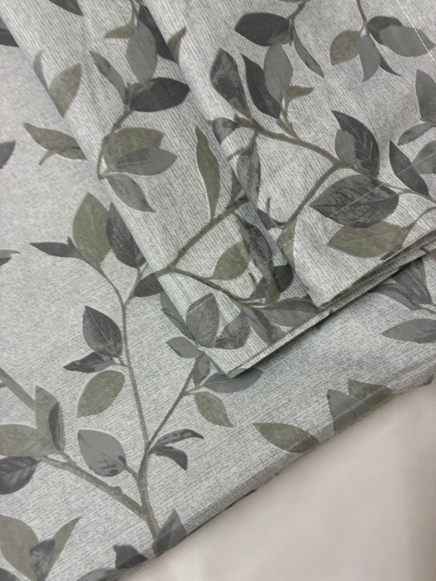 Super King Size Bedspread 120x 120 inches