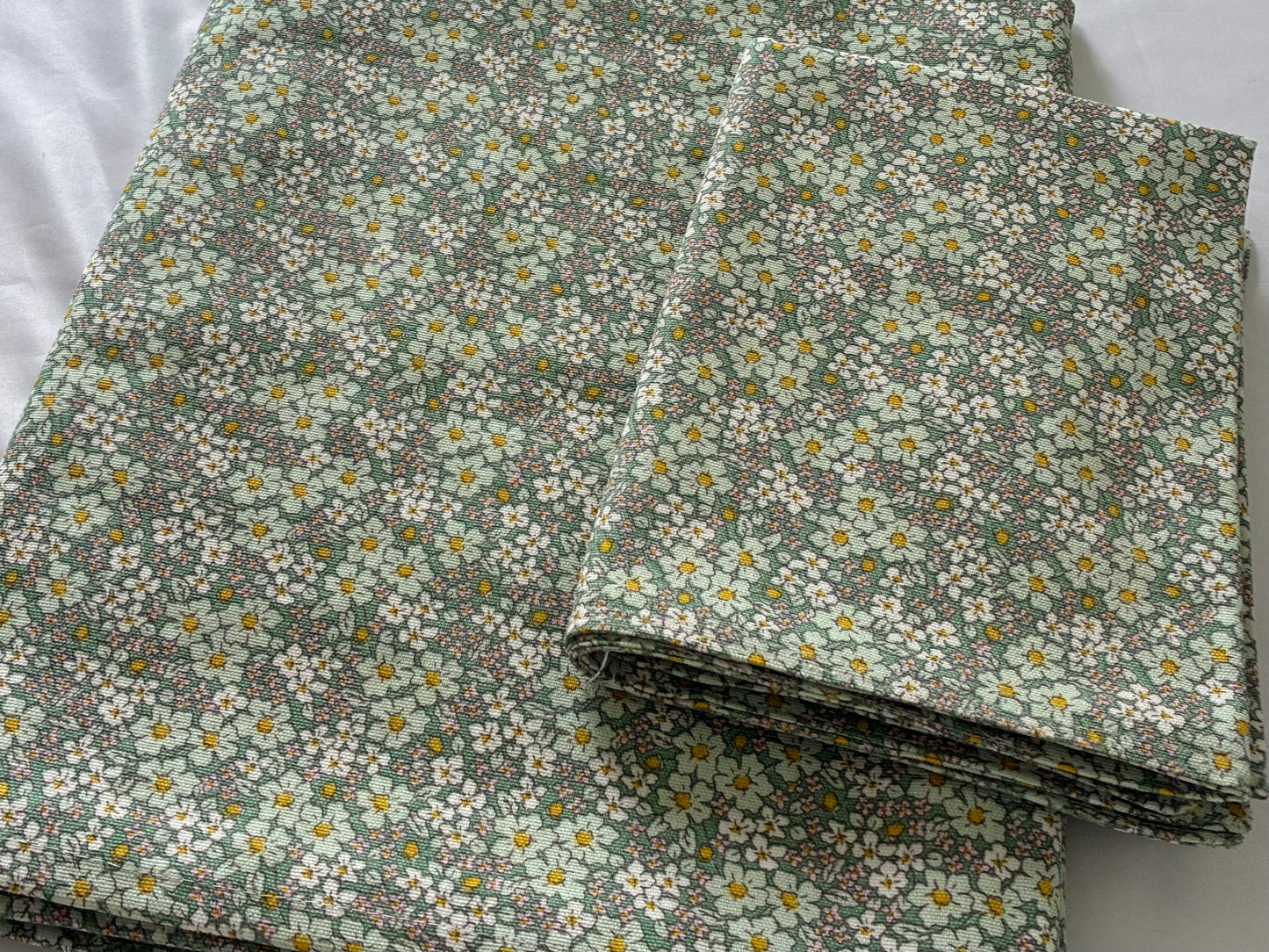 Small Floral Single Size Cotton Bedspread with 1 Pillow Cover 60 x 90 in