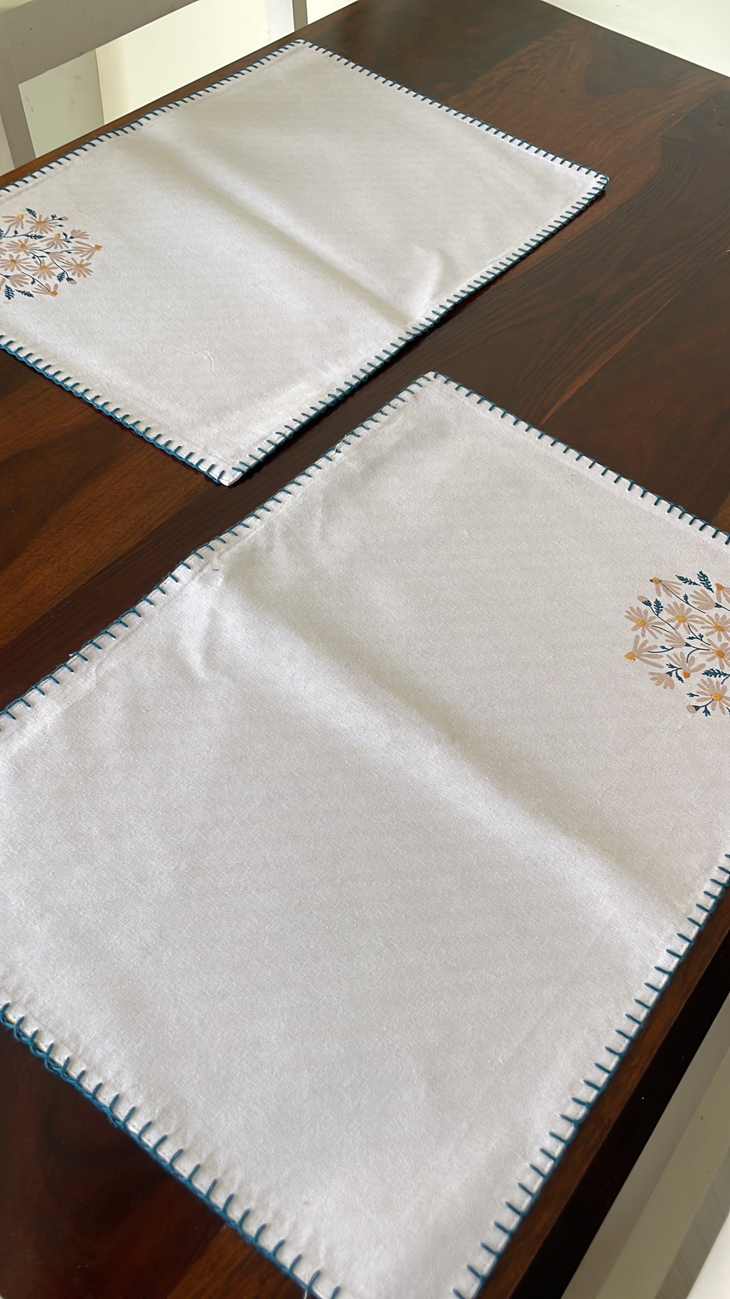 Dining Table Mats-Reversible ( Set Of 2)
