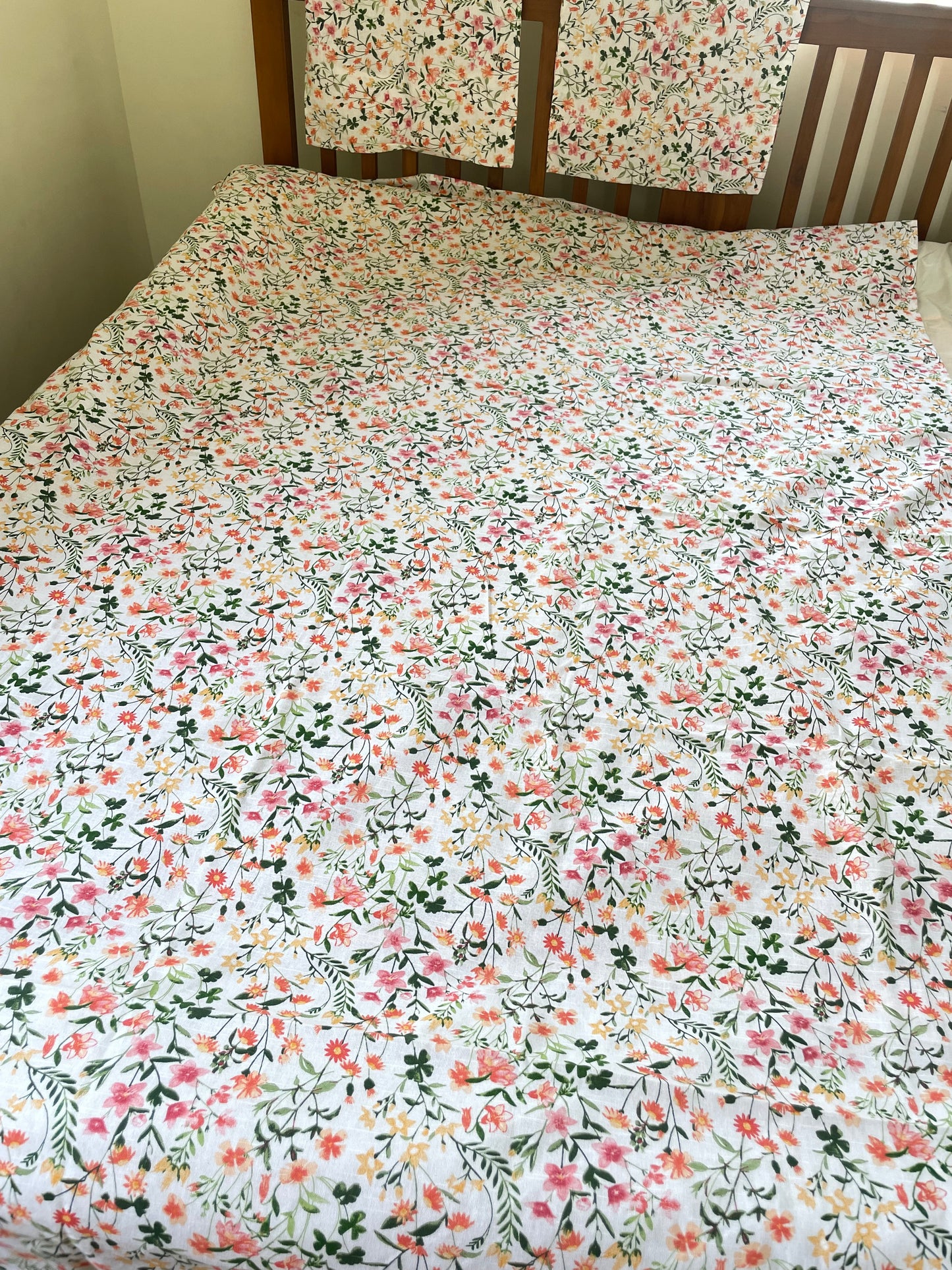 Single Size Cotton Bedspread 60 x 90 in