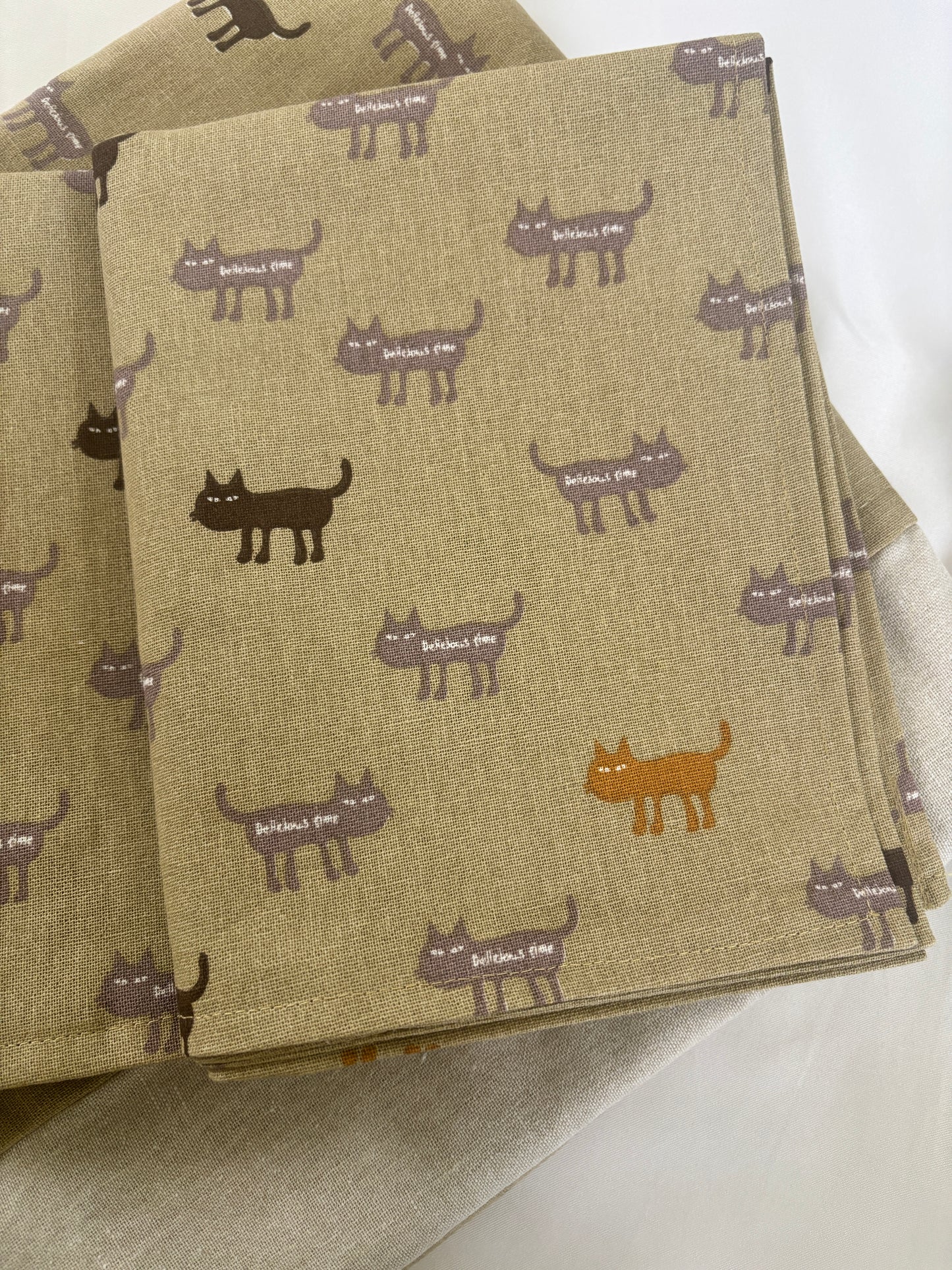 Queen Size Bedspread 90x100 inches