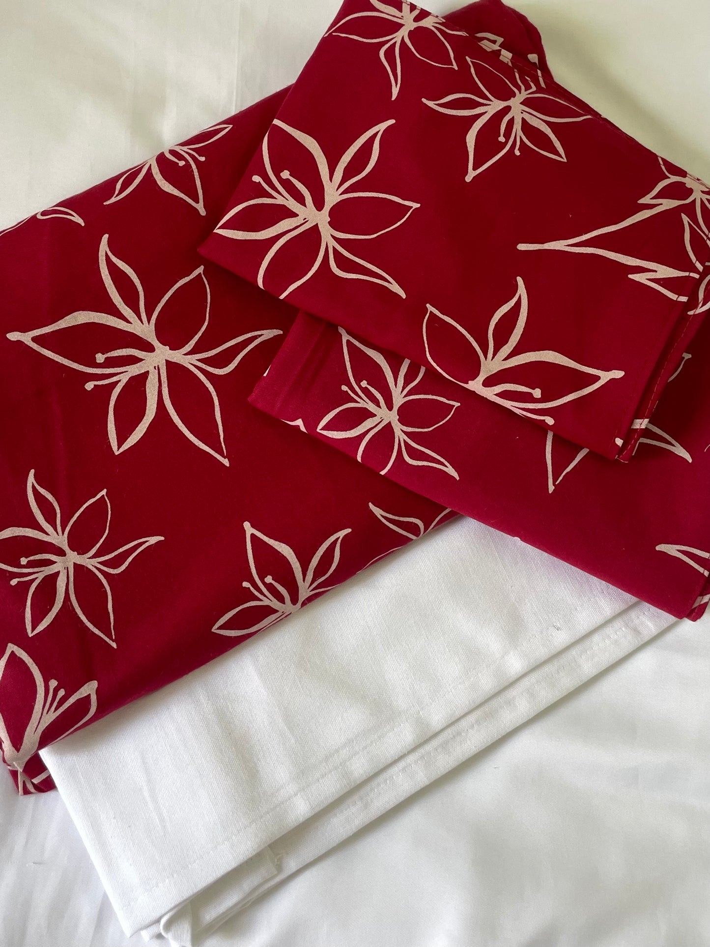 Queen Size bedspread 90x100 inches
