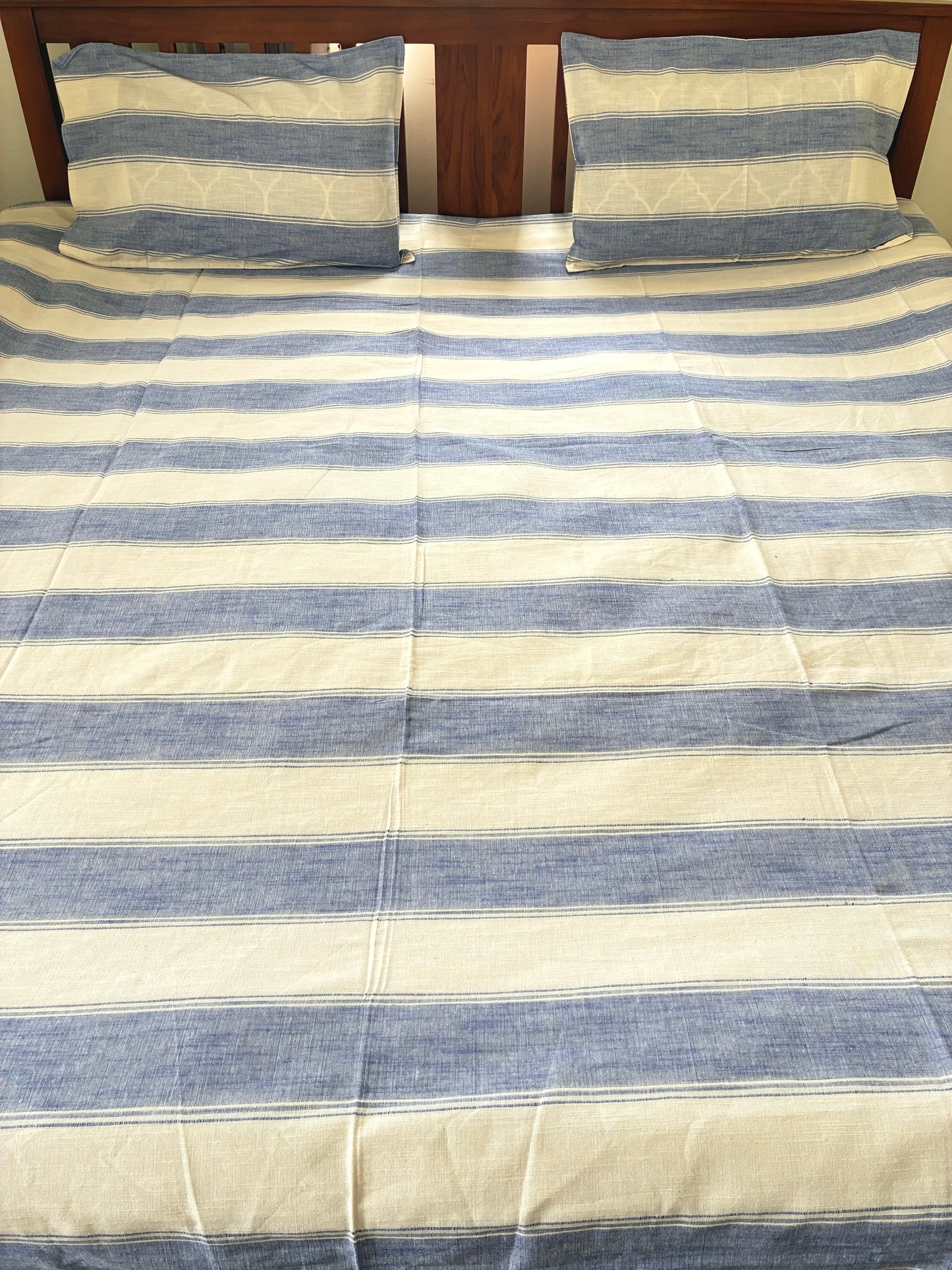 Premium Stripes King Size Bedspread 108 x 108 in