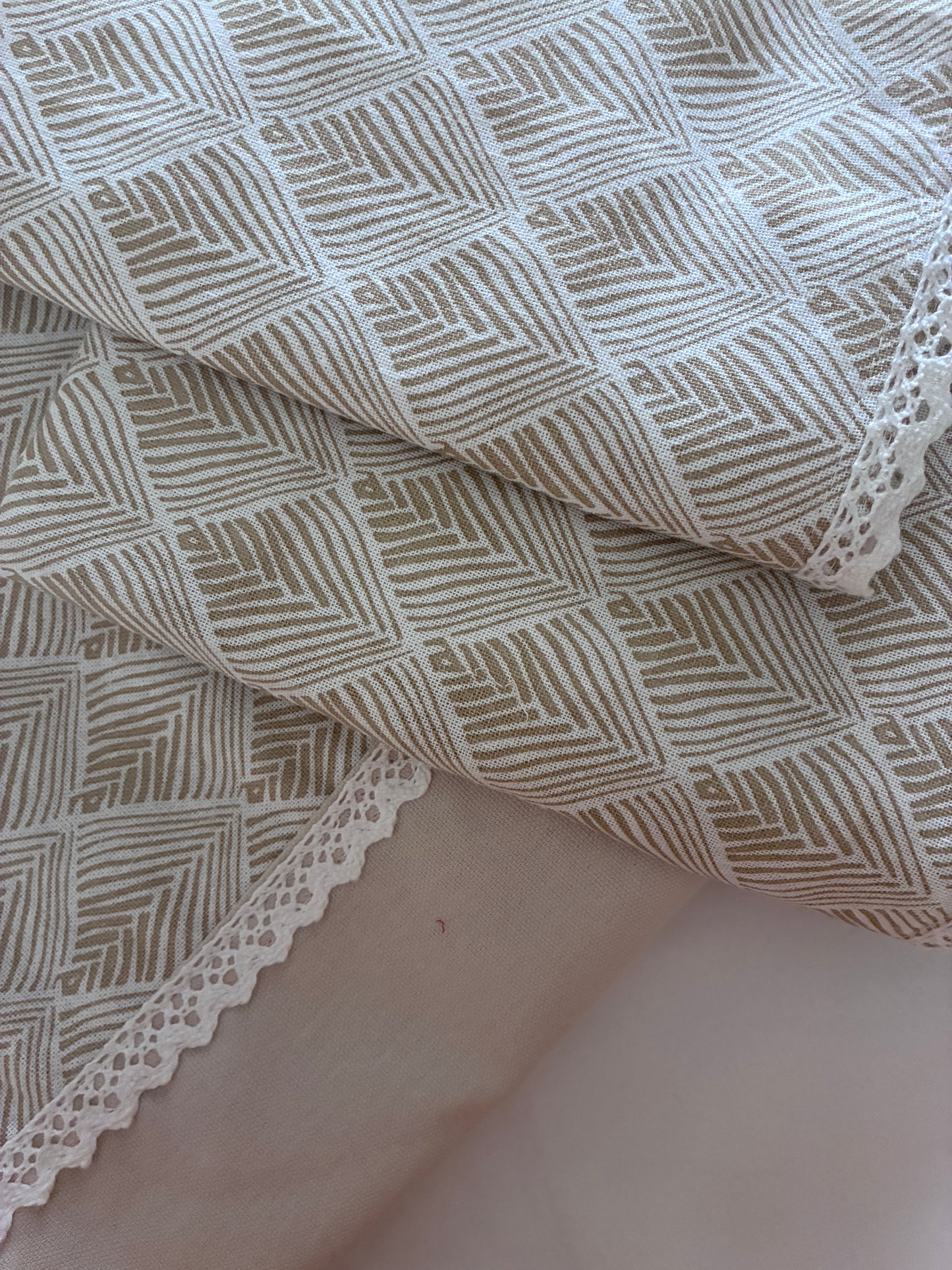 Abstract Lace King Size Cotton Bedspread 100x110 in