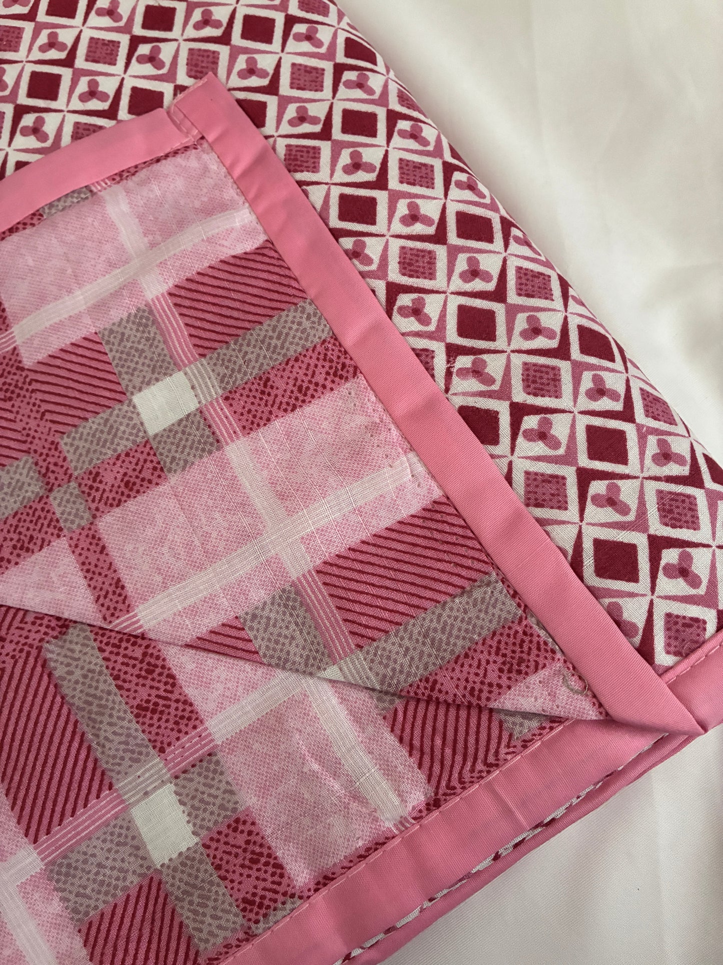 Rosewood Check Single Size Cotton Dohar
