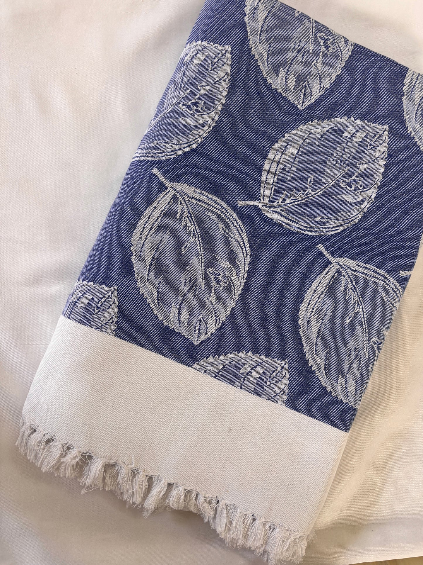 Blue Leaf Double Size Cotton Blanket