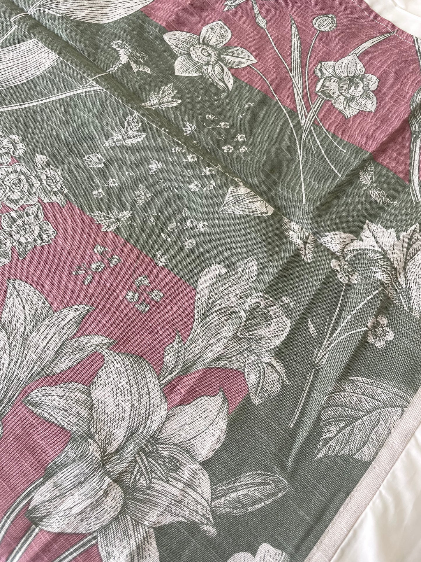 King Size Cotton Bedspread 100x110 in