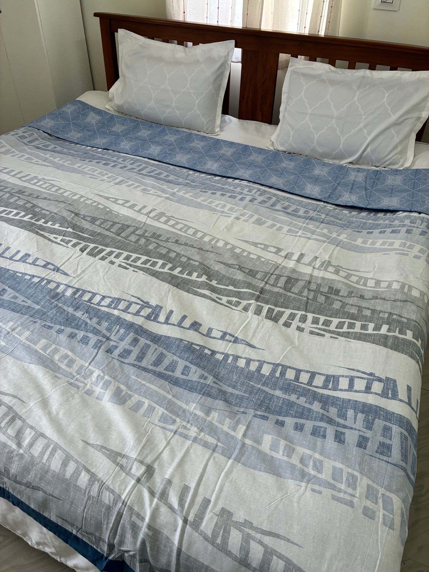 Blue Abstract Cotton Double Size Dohar
