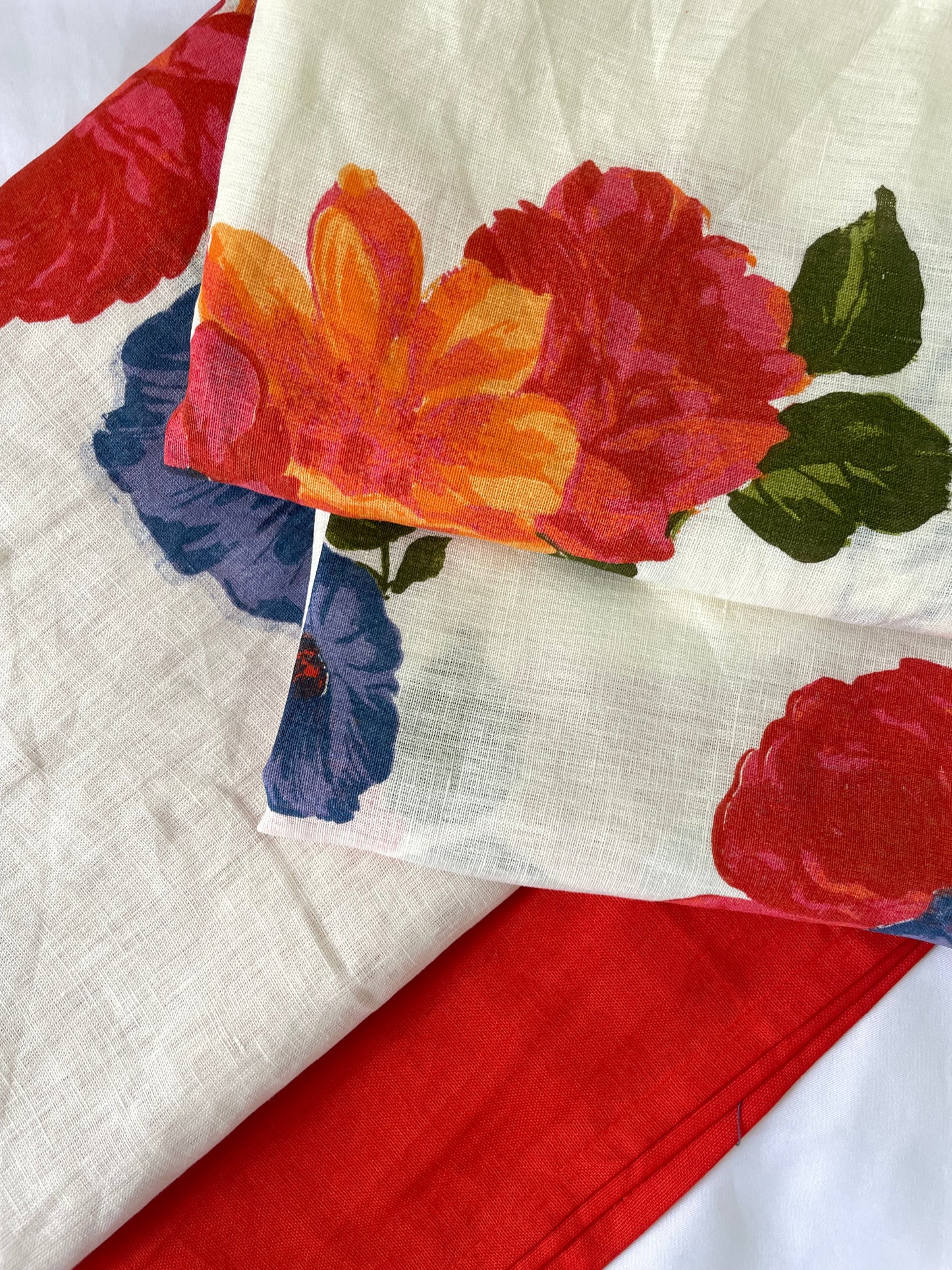 Queen Size bedspread 90x100 inches