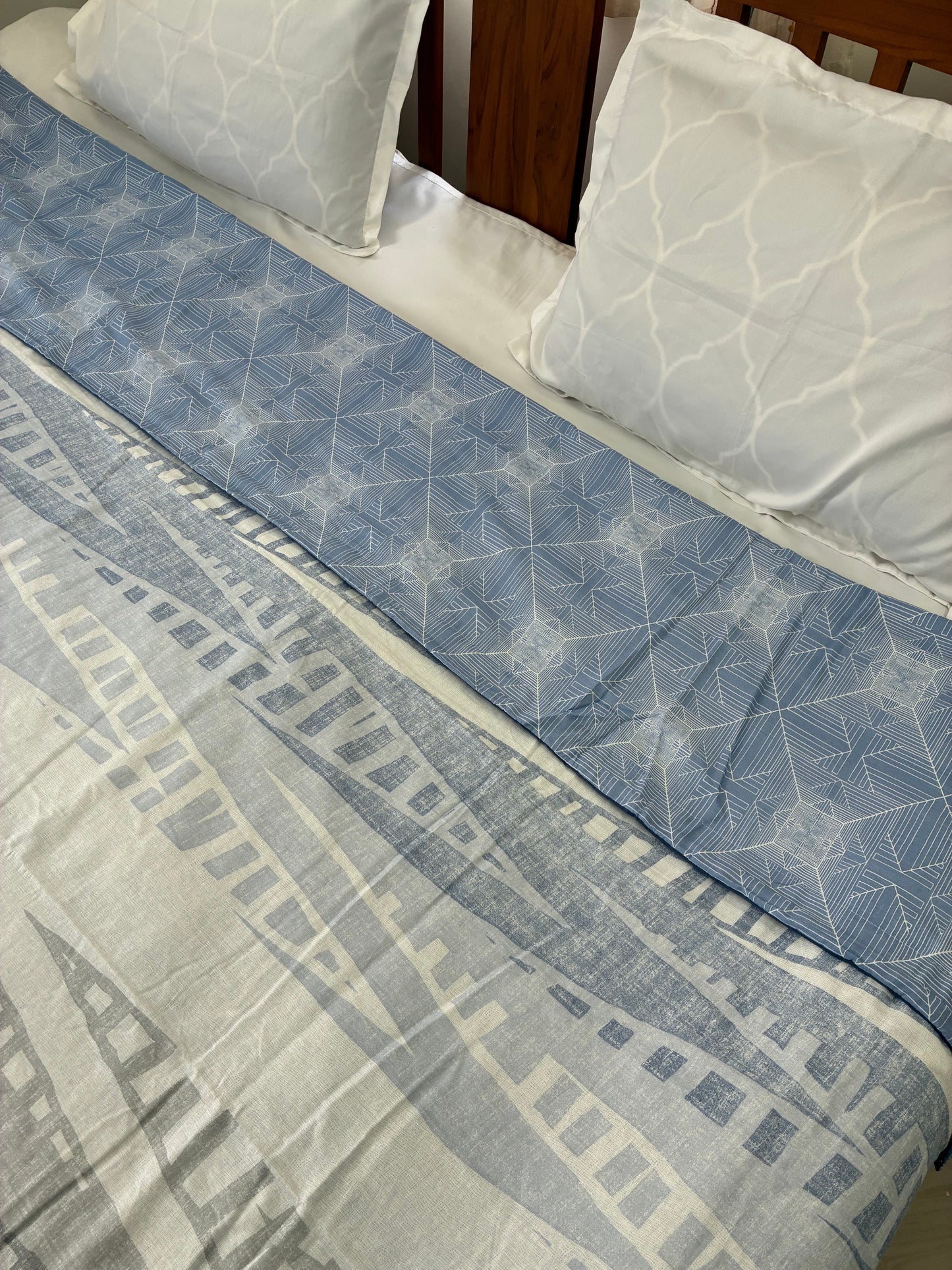 Blue Abstract Cotton Double Size Dohar