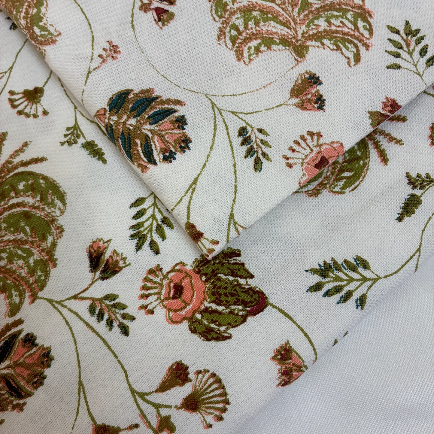 Single Size Bedspread with 2 Pillow Covers 60 x 90 in