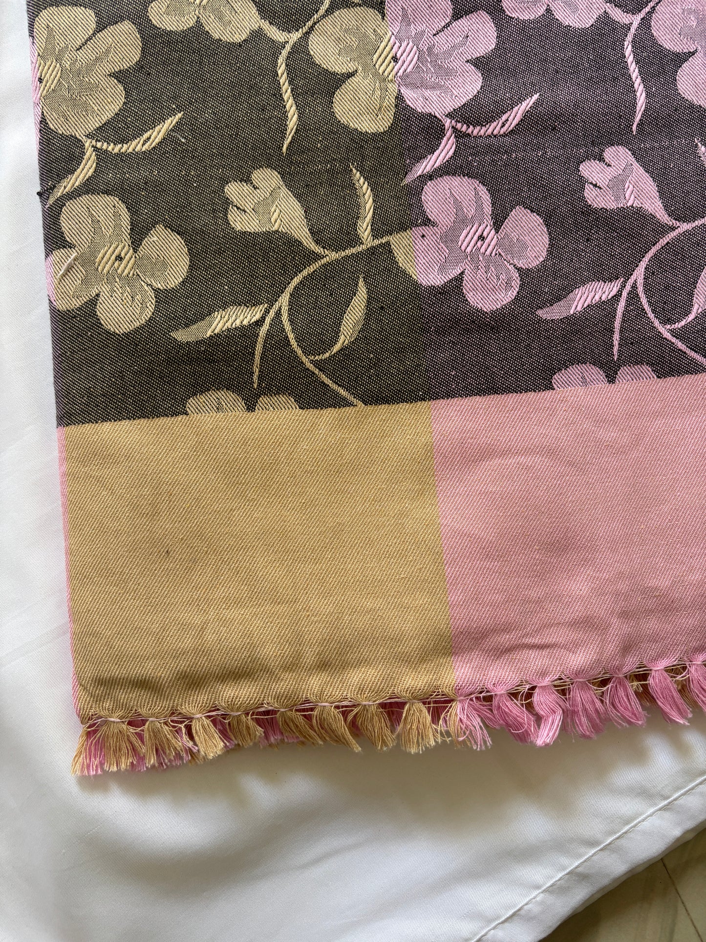 Single Size Blanket / Throw