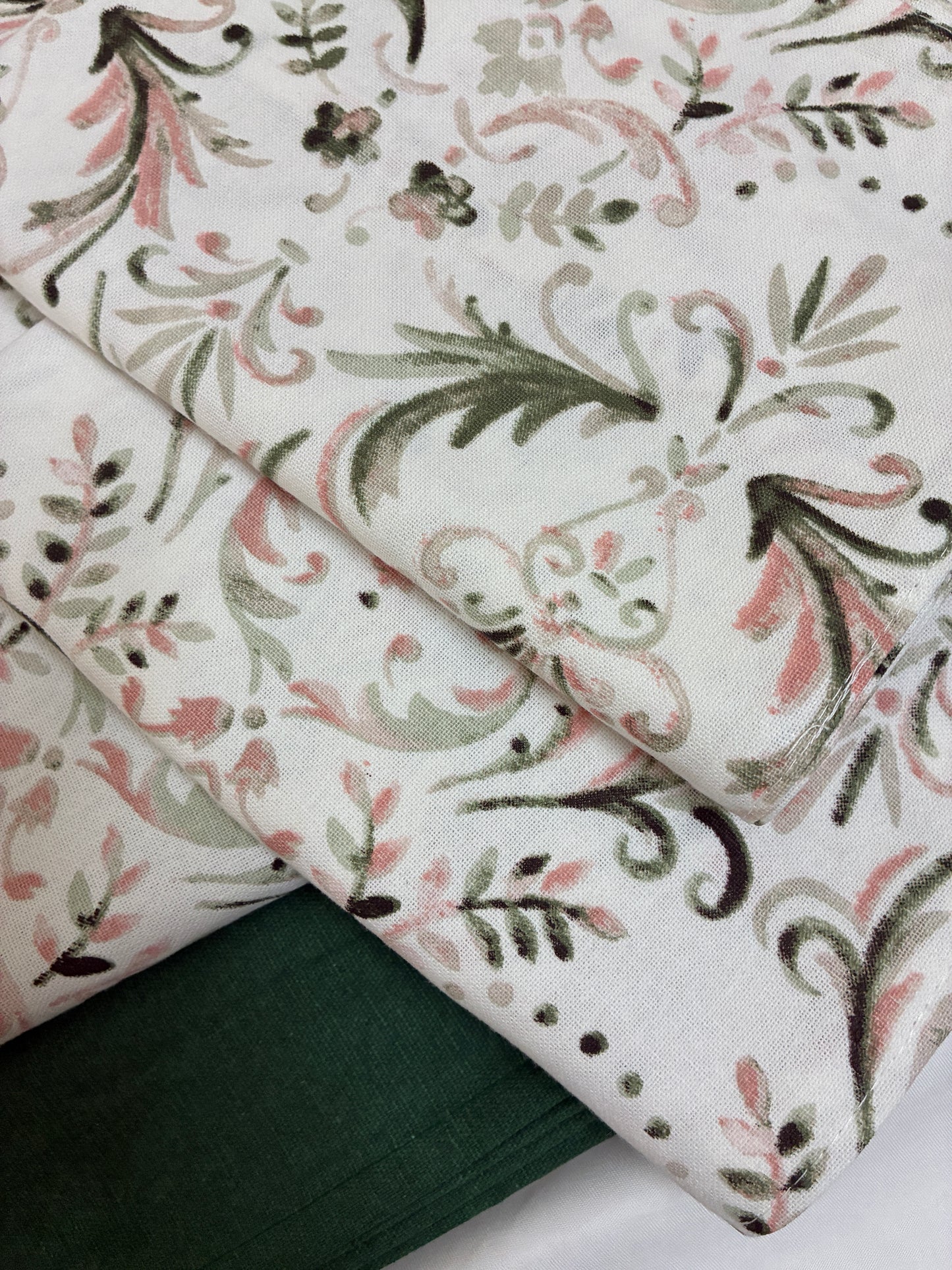 Queen bedspread 90x100 inches