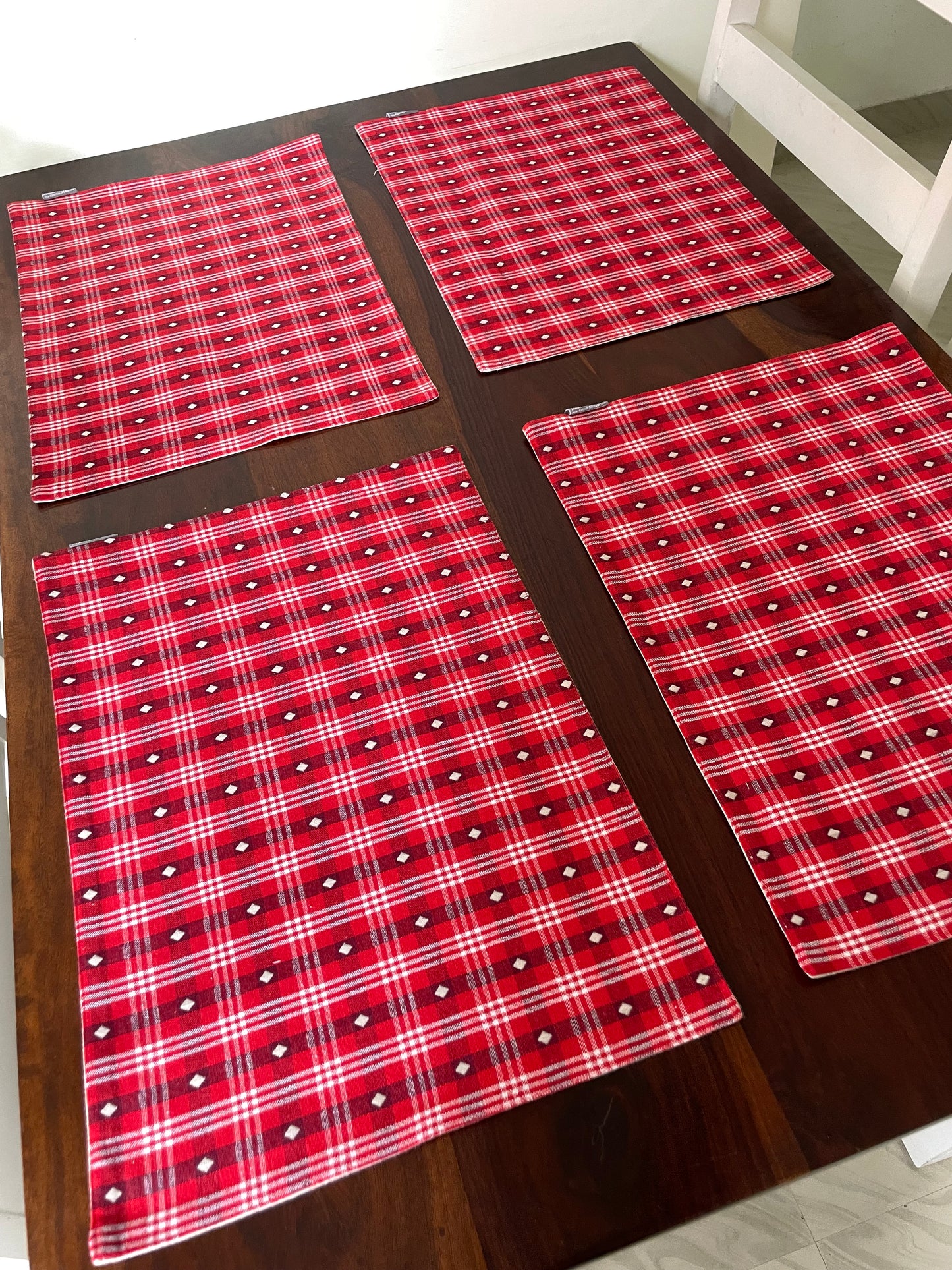 Floral Dining Table Mats-Reversible ( Set Of 6 )