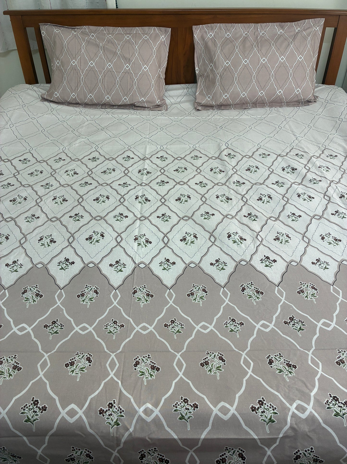 Soft King Size Bedspread 108x108 inches