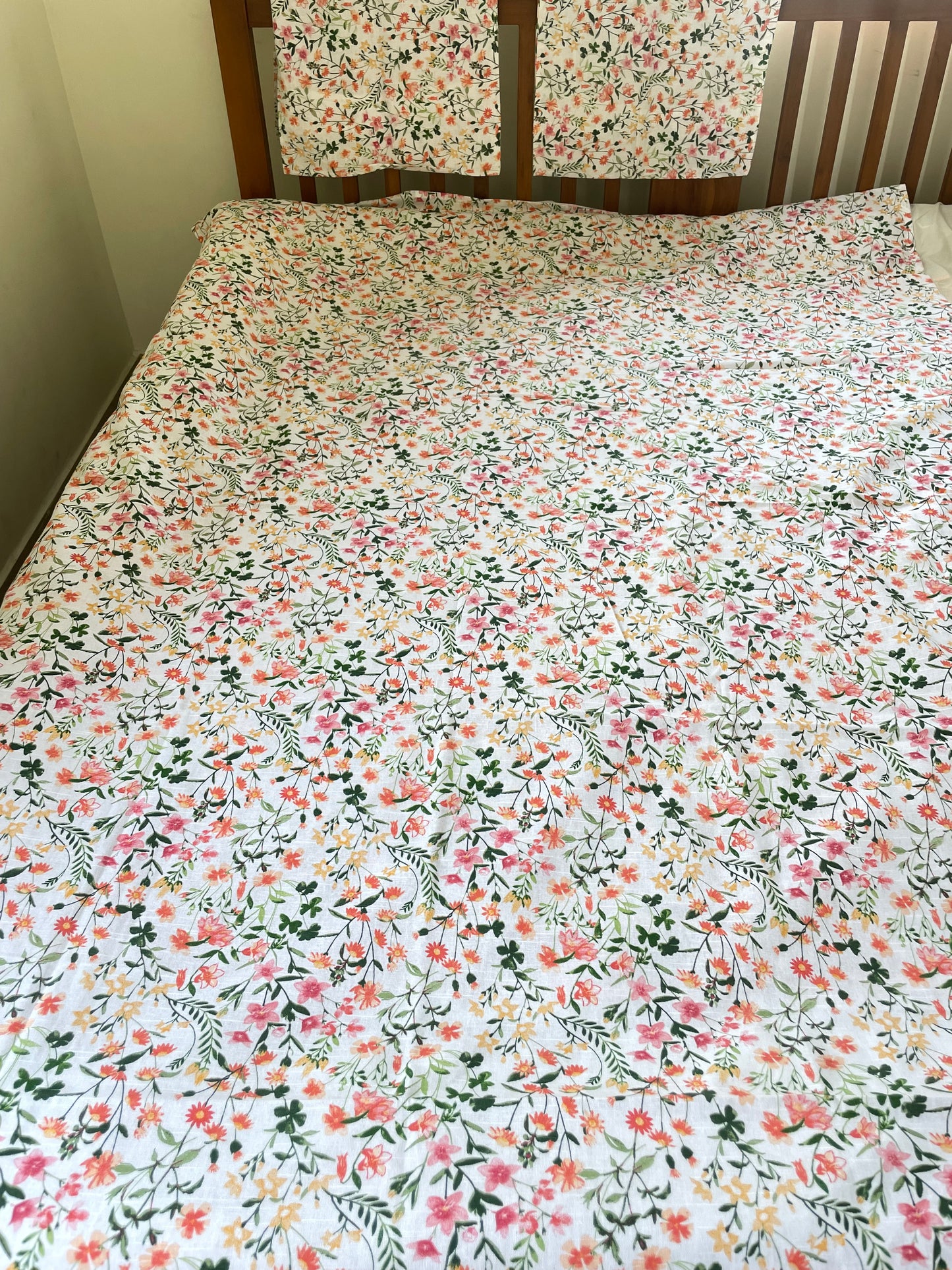 Single Size Cotton Bedspread 60 x 90 in