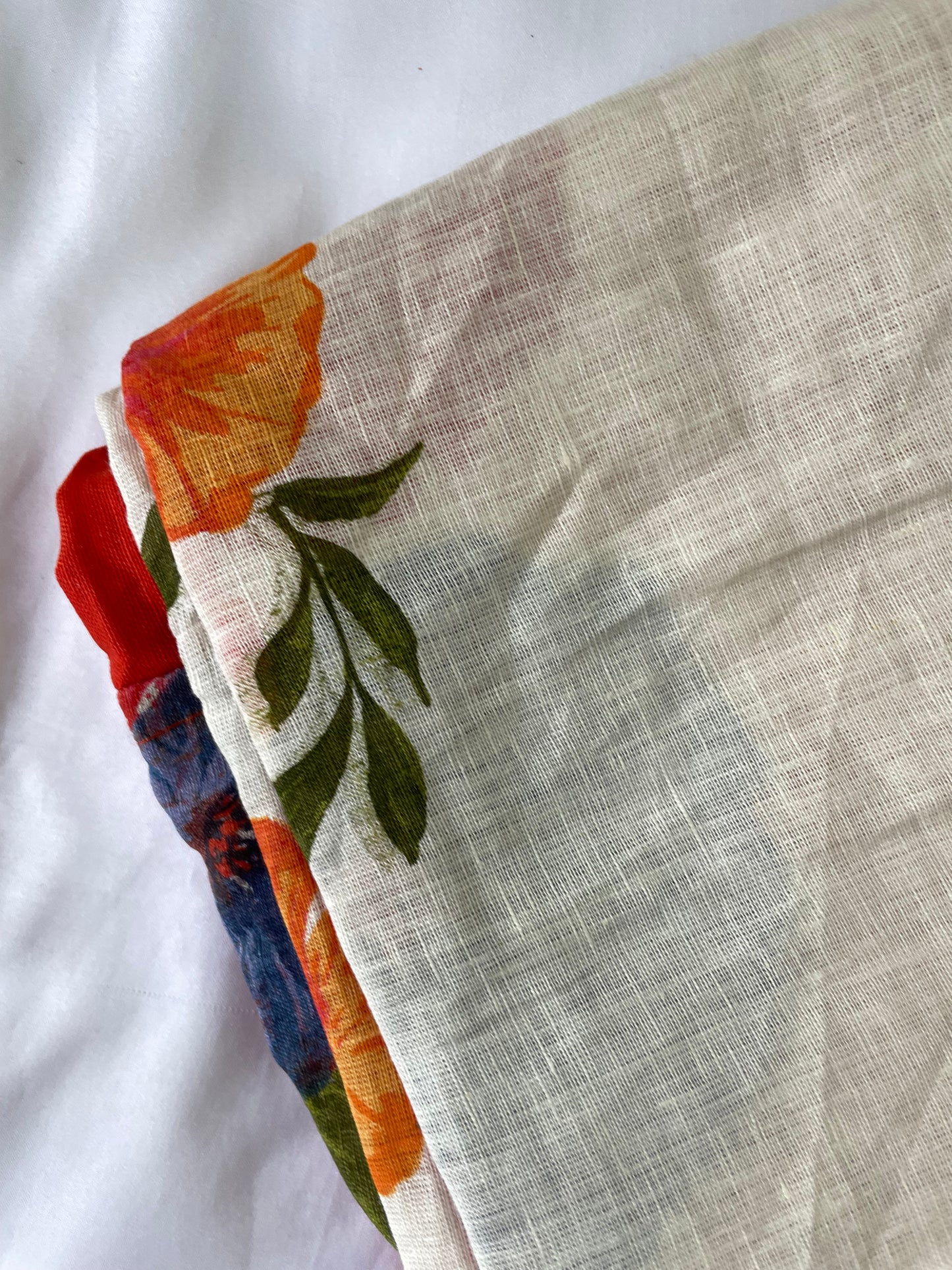 Queen Size bedspread 90x100 inches