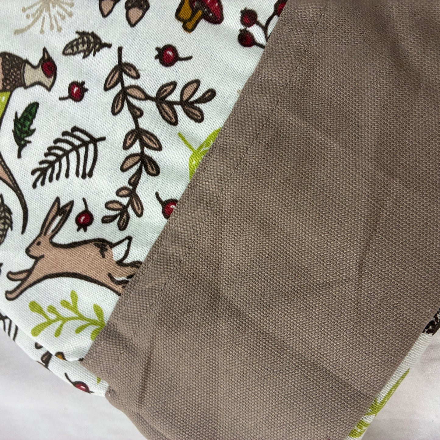 Queen bedspread 90x100 inches