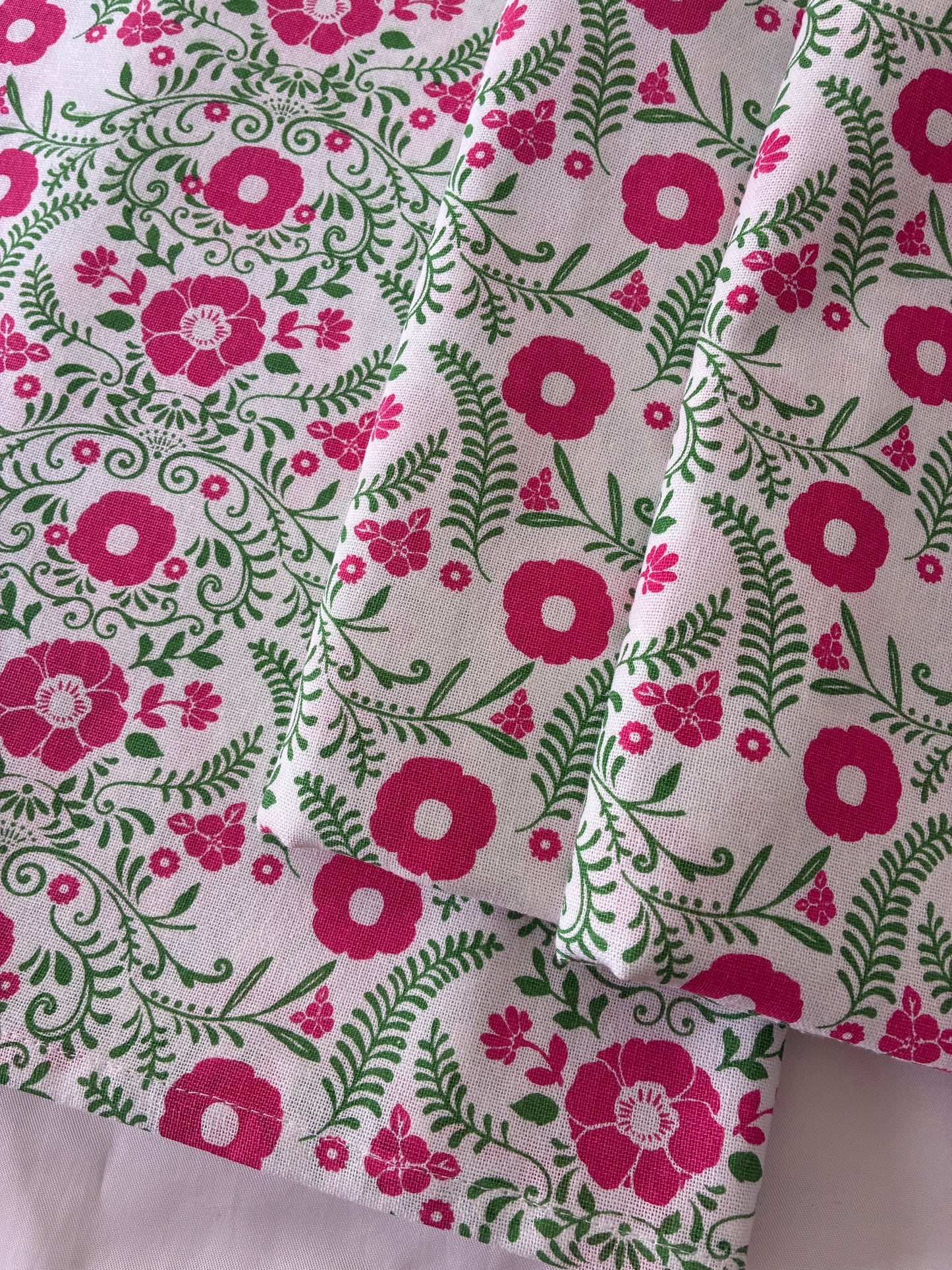 Pink Floral Single Size Cotton Bedspread with 2 Pillow Covers 60 x 90 in