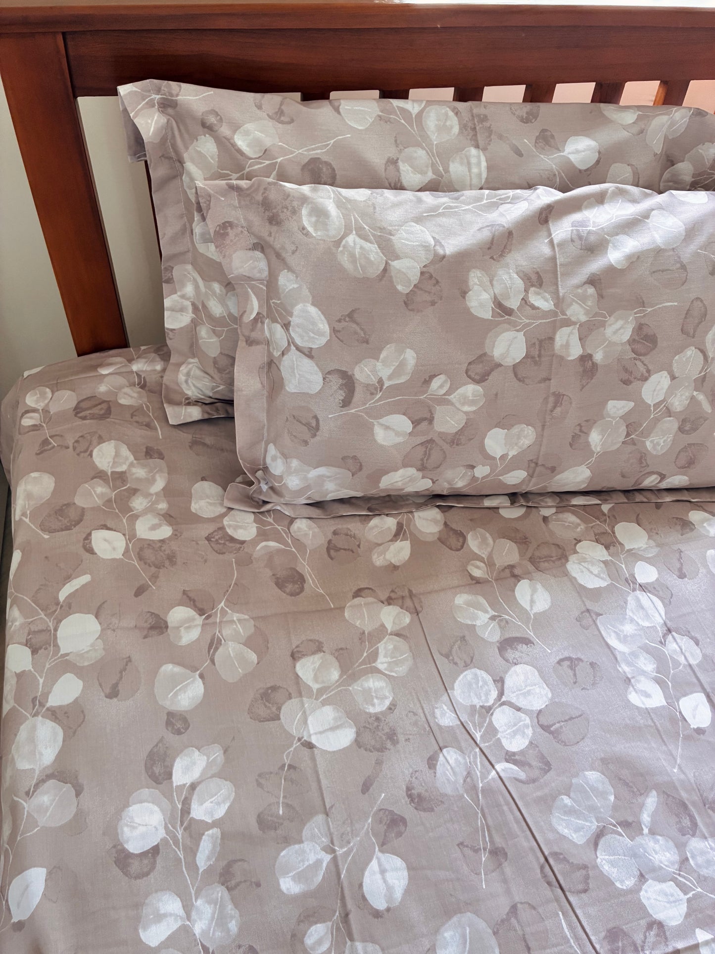 Super King Size Bedspread 120x 120 inches