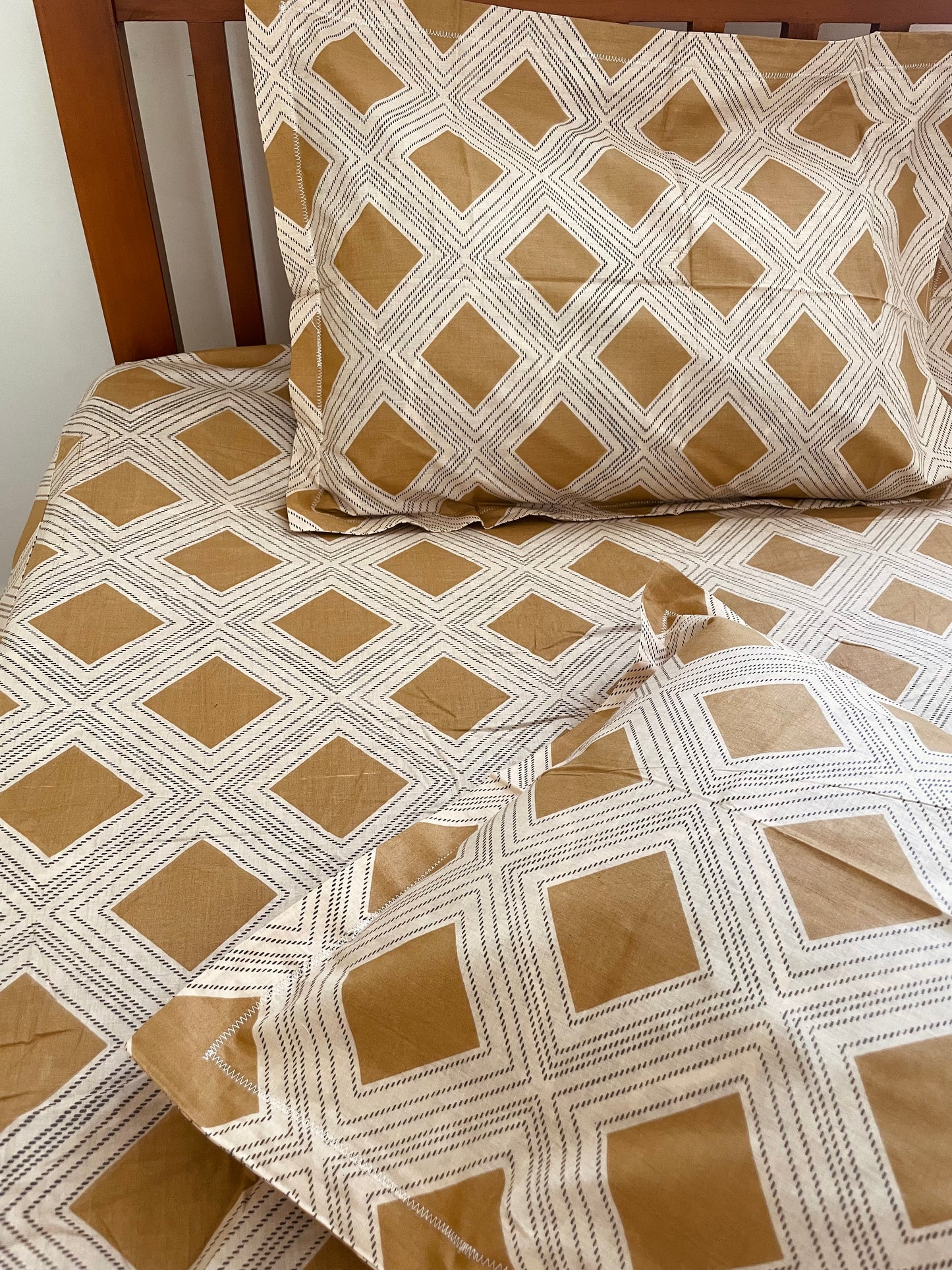 Fitted King Size Bedspreads 72 x 78 x 8 inch