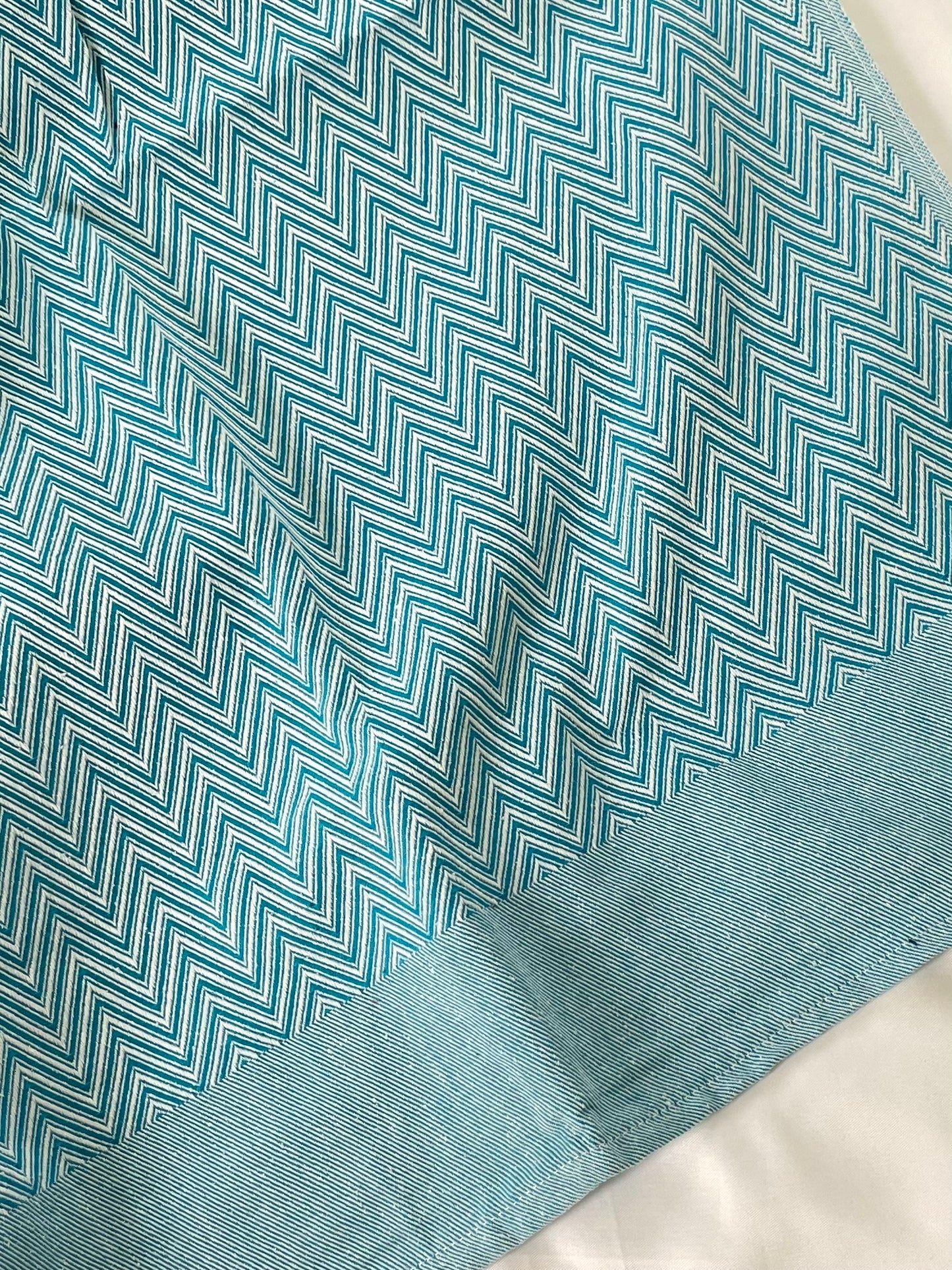 Zig Zag Cotton Blanket / Throw