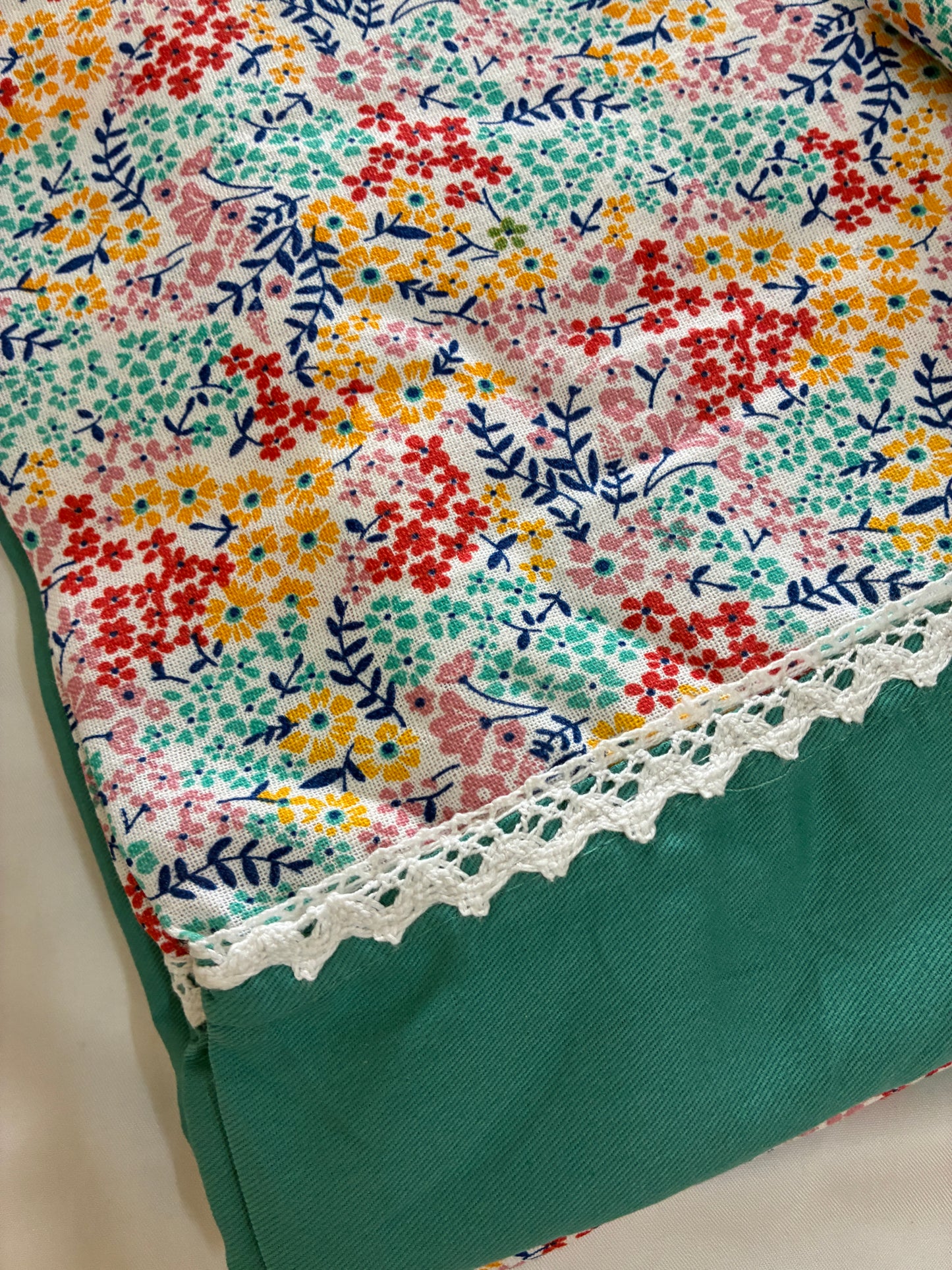 Lace Queen bedspread 90x100 inches