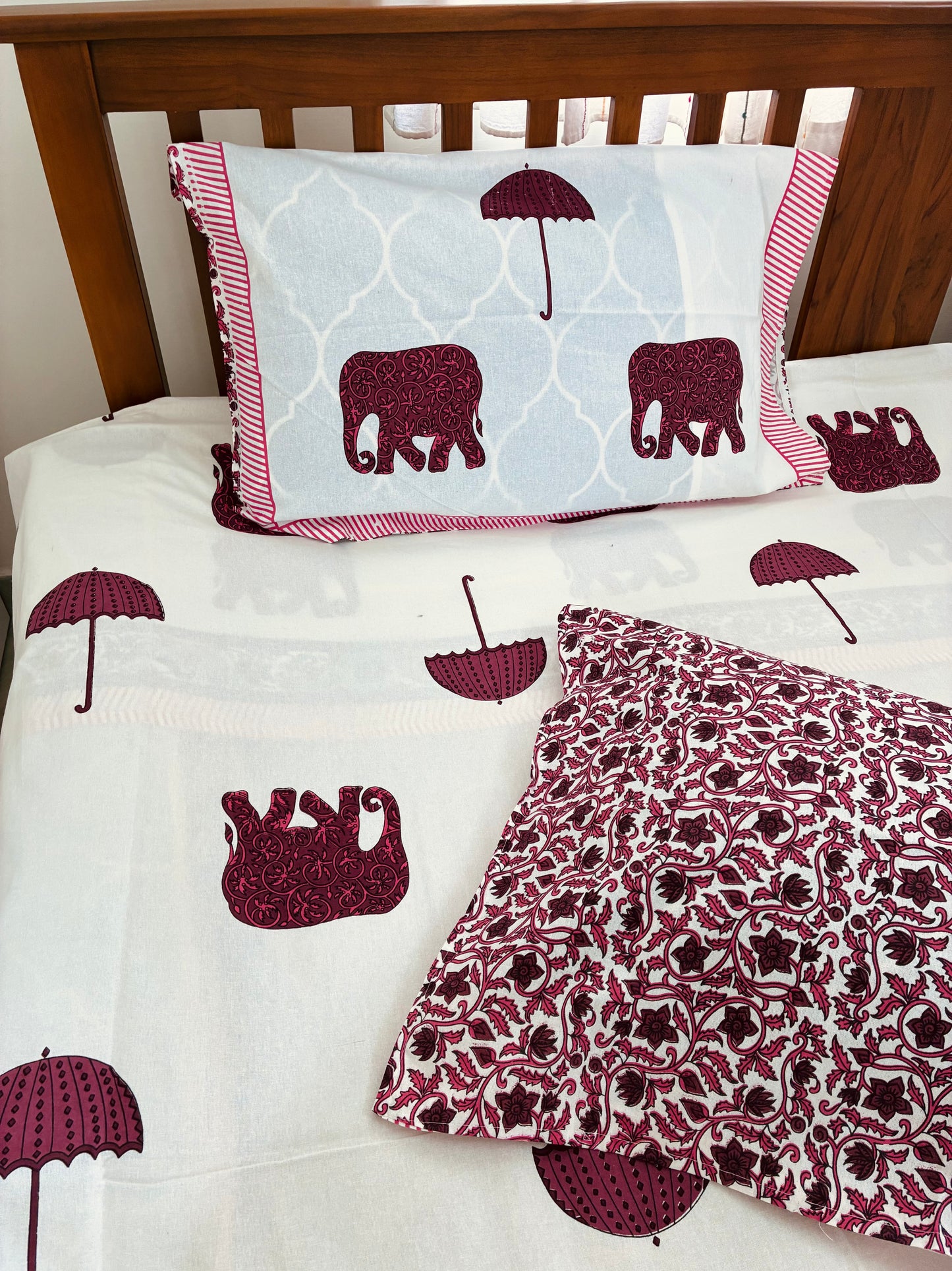 Premium Red Elephant Print King Size Cotton Bedspread 108 x 108 in