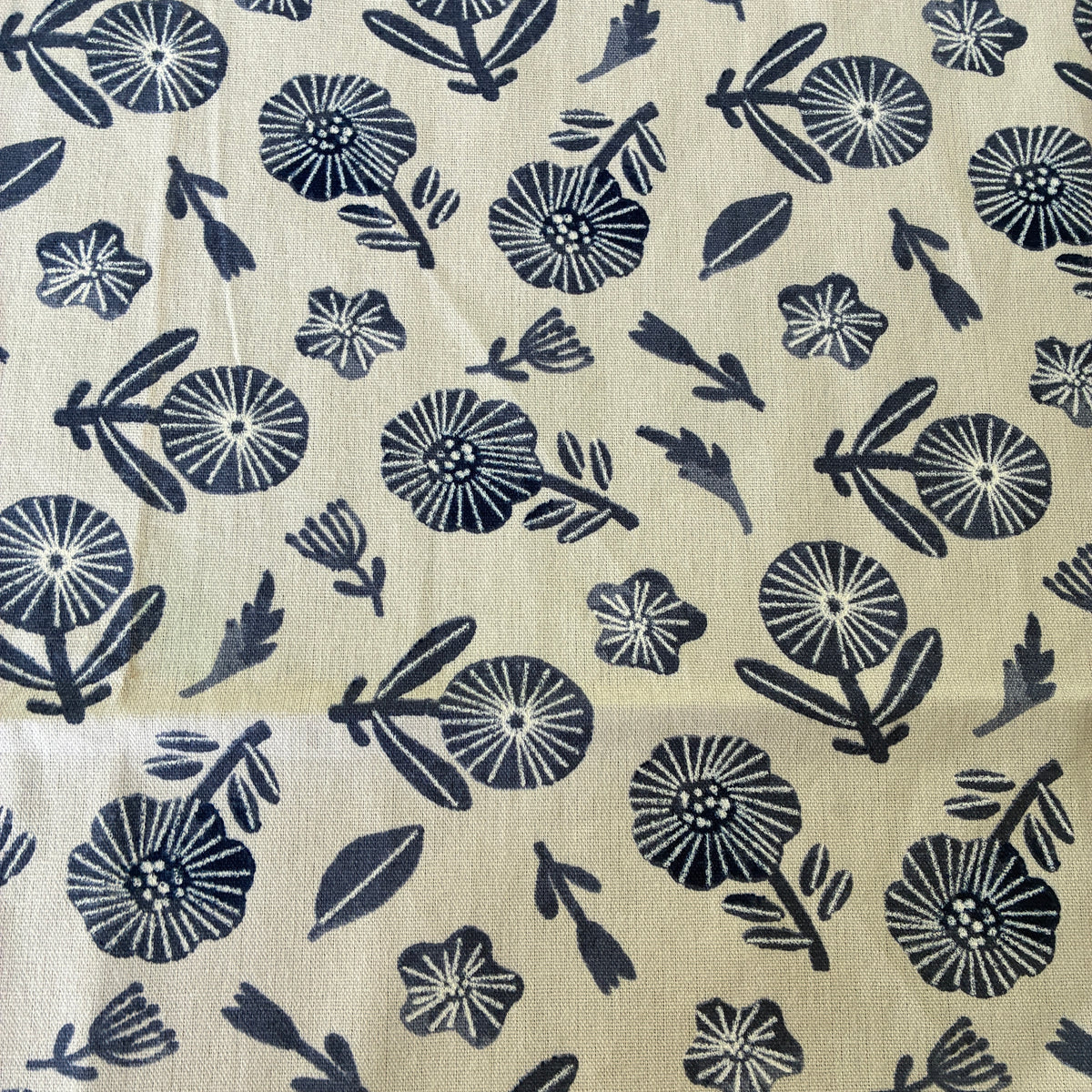 Blue Floral 4 Seater Table Covers
