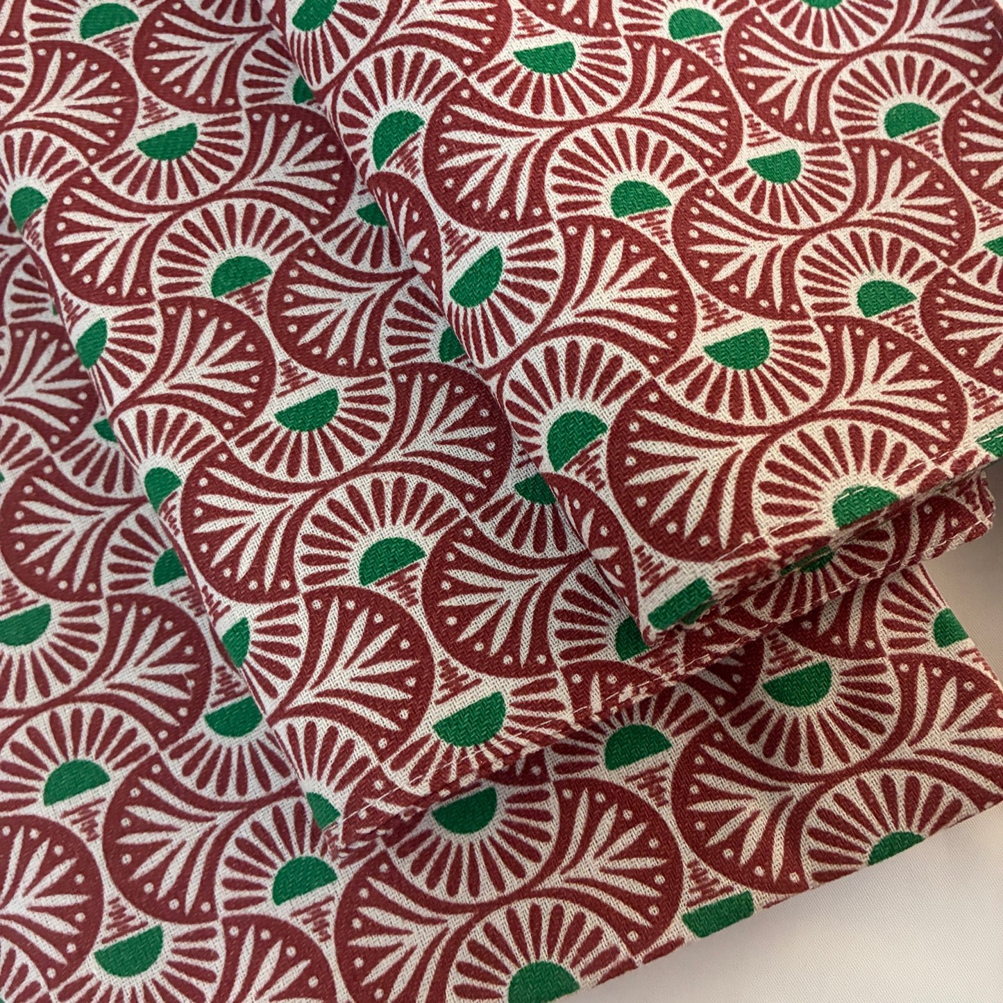 Single Size Bedspread with 2 Pillow Covers 60 x 90 in