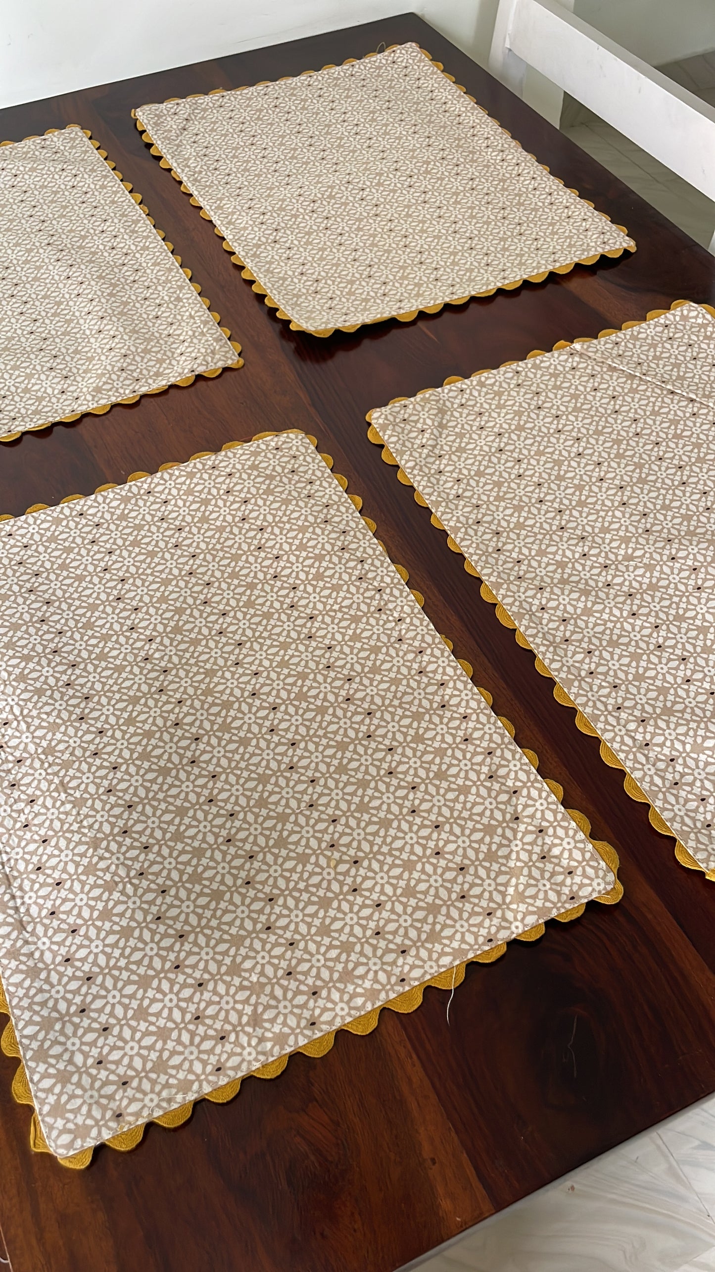 Dining Table Mats ( Set Of 6 )