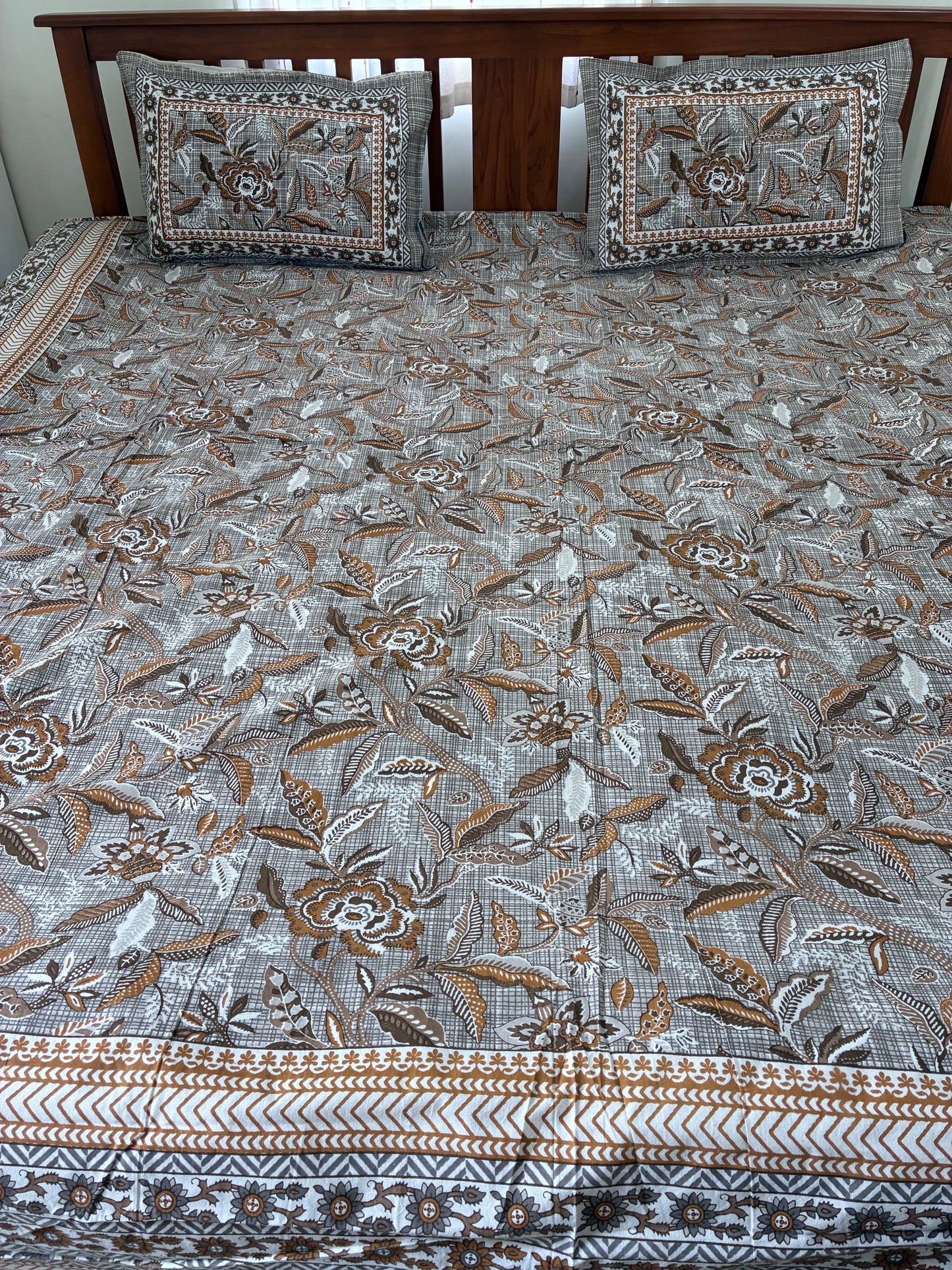 Brown King Size Bedspread 108x108 inches
