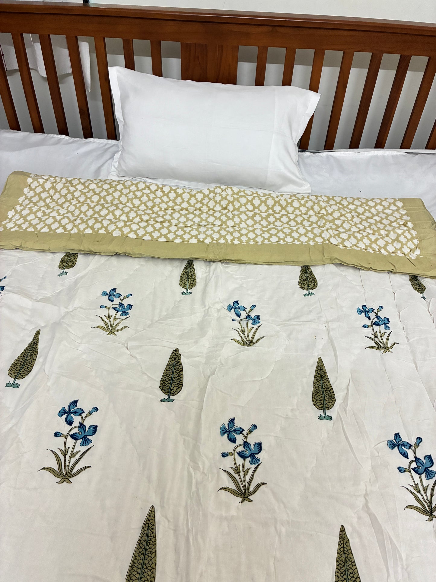 Reversible Single Size Cotton Quilt