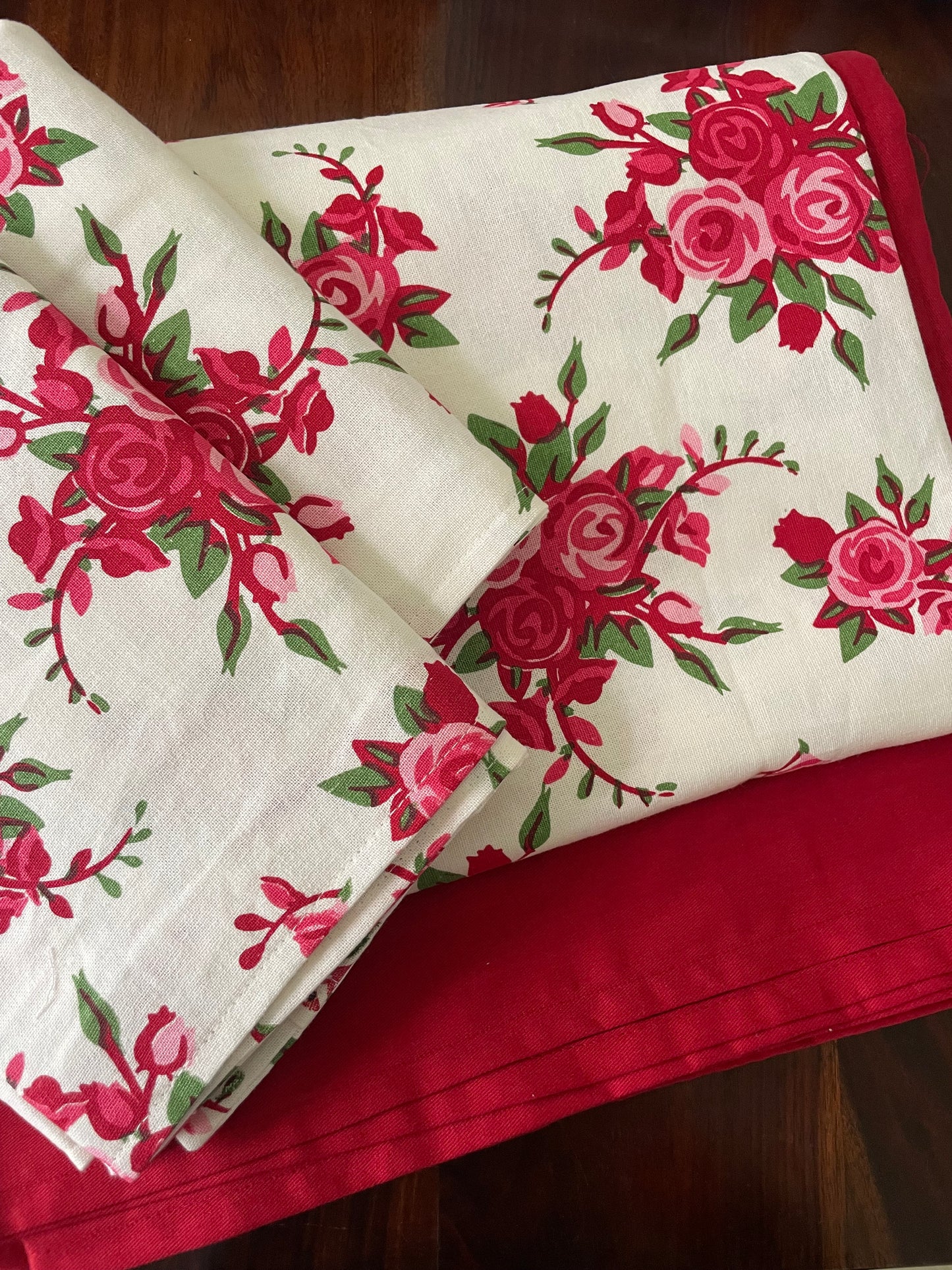 Red Rose King Size Cotton Bedspread 100x110 in