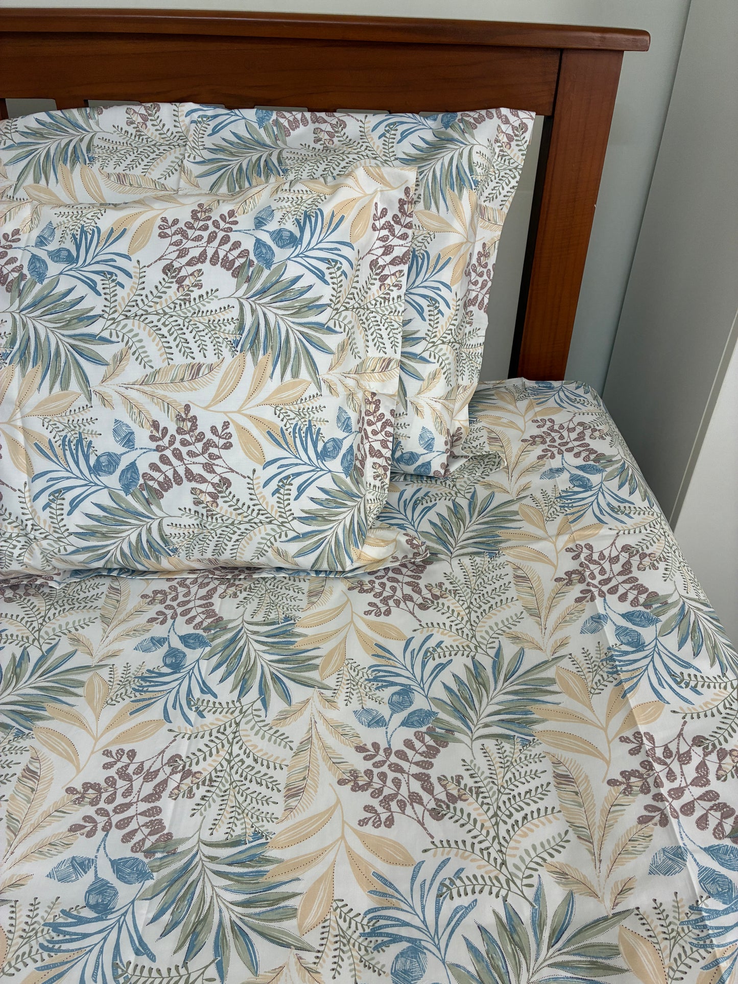 Soft King Size Bedspread 108x108 inches