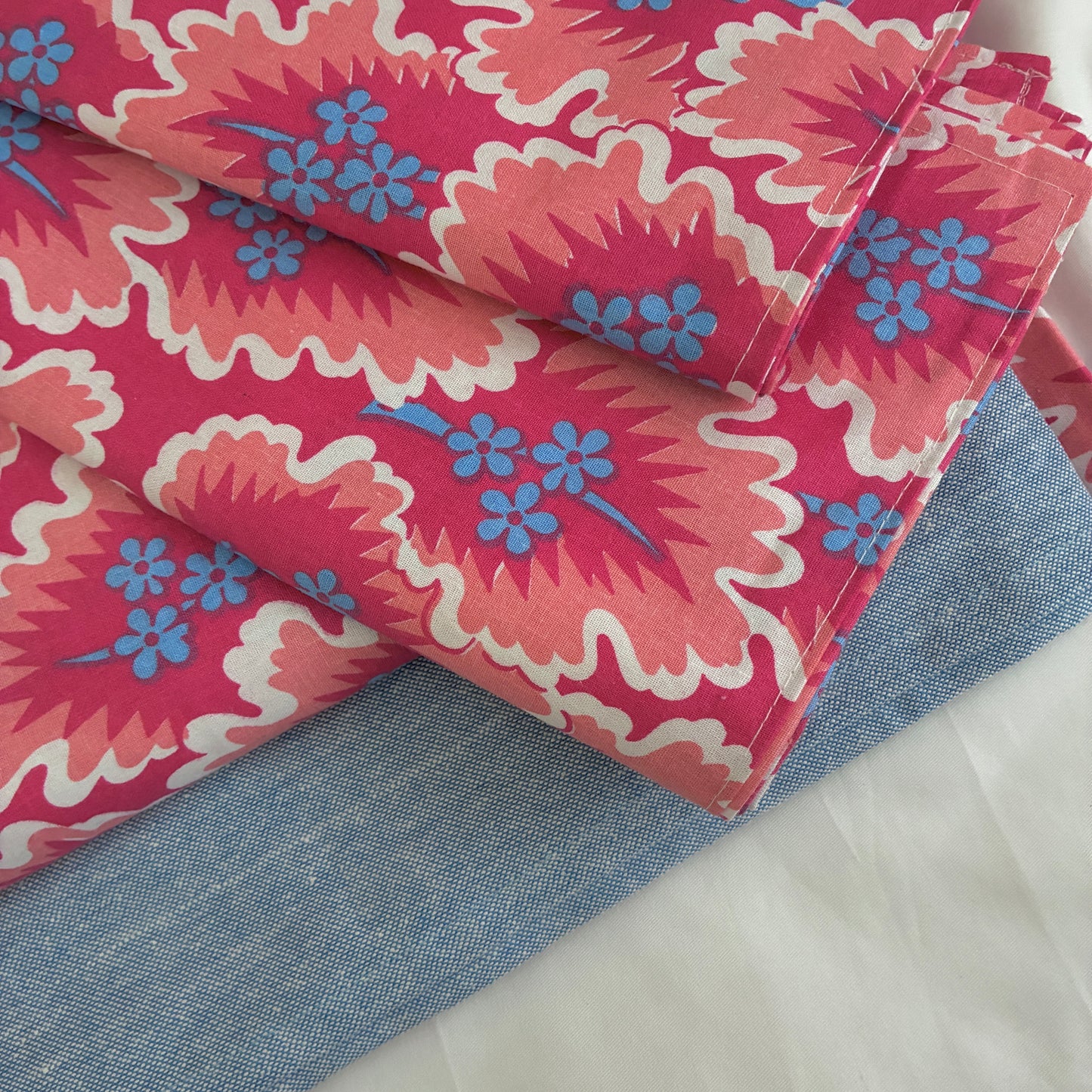 Floral King Cotton Bedspread 100x110 inches (2 pillow covers)