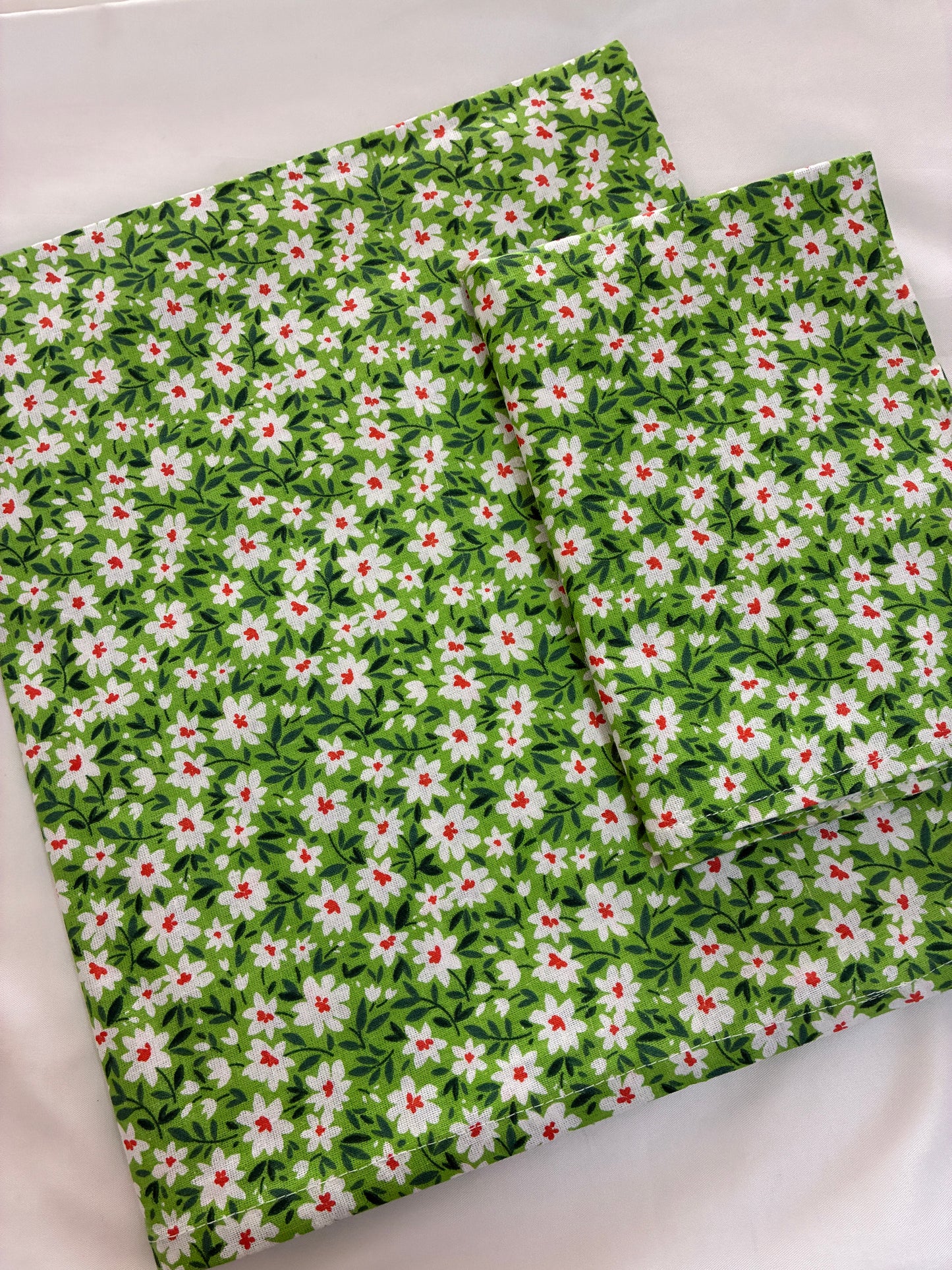 Green Single Size Cotton Bedspread with 1 Pillow Cover 60 x 90 in