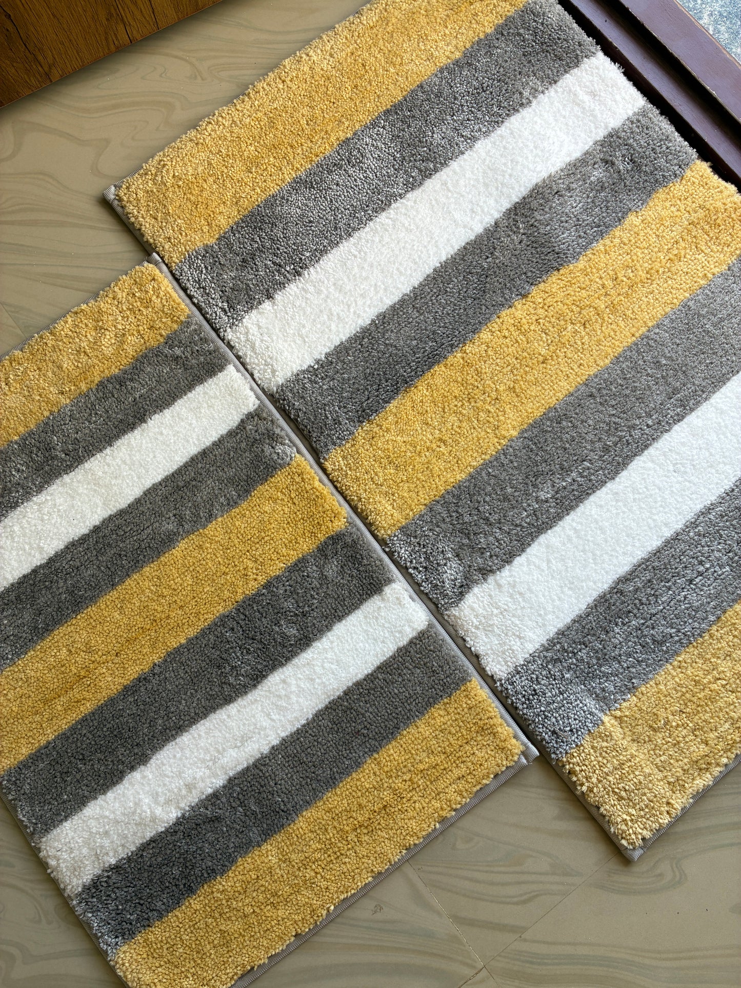 Anti Slip Yellow Stripes Floor mats (set of 2) (40x60cm) (50x82cm)